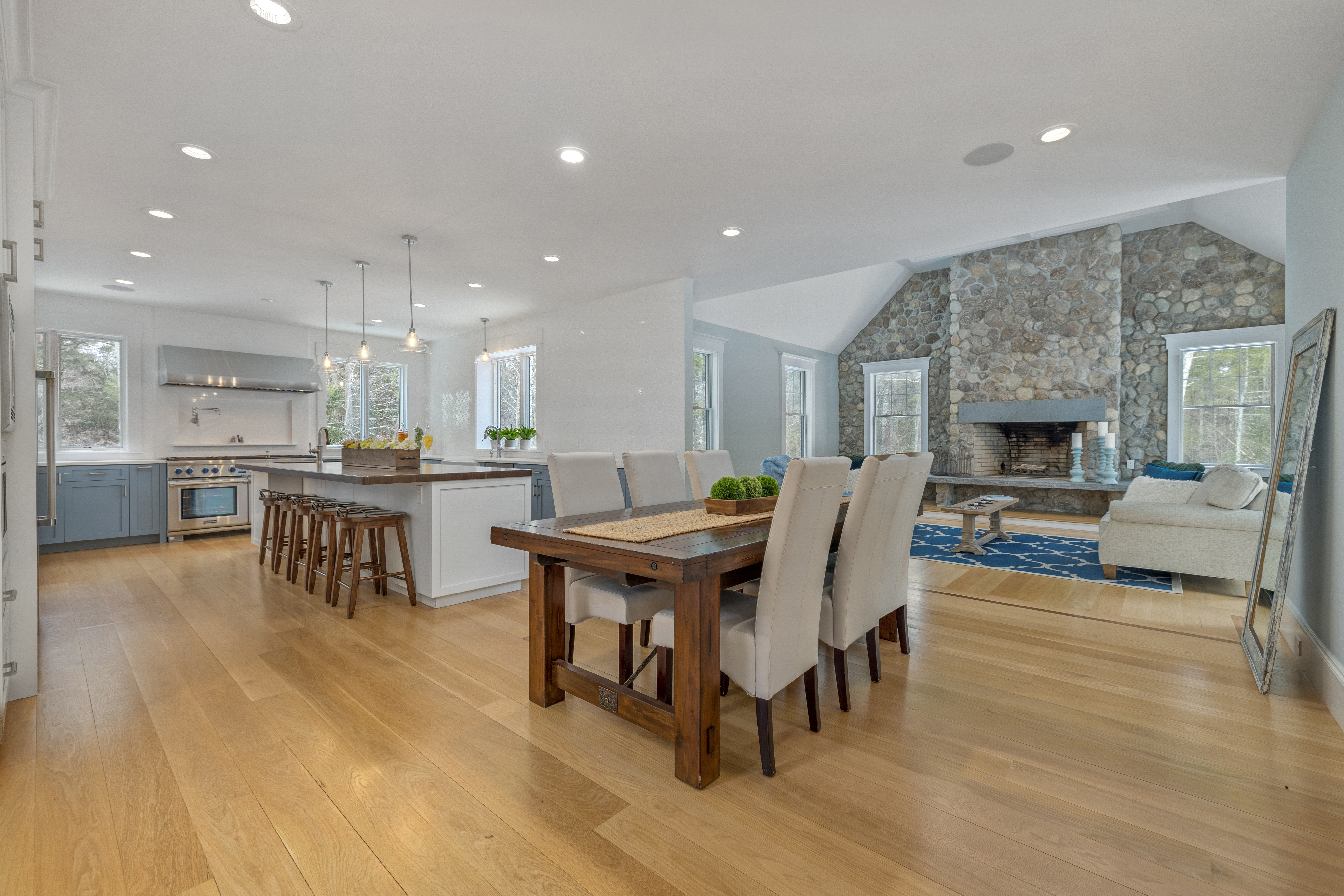 14-john-scott-blvd-norton-kitchen
