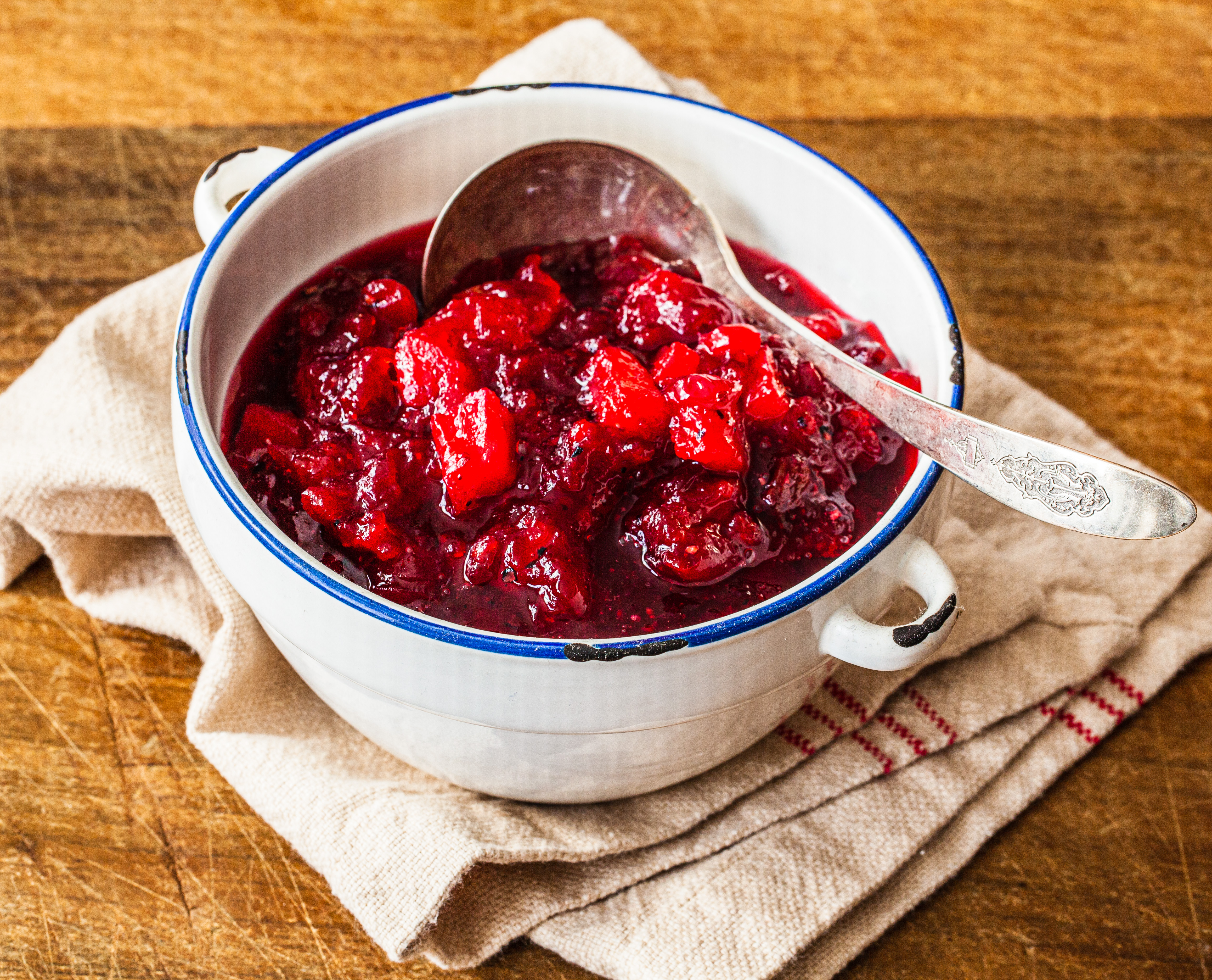 Sweet-and-Spicy Cranberry-Pineapple Relish. Food styling by Sheryl Julian.