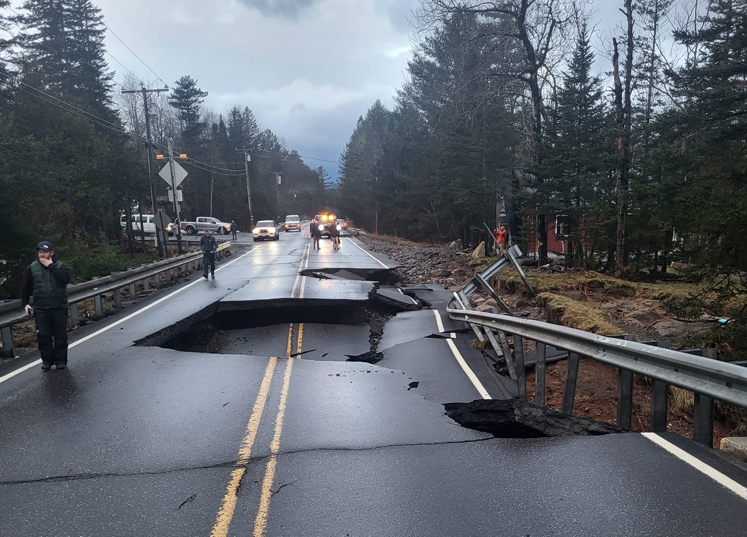 High Winds Cause Power Outage And Traffic Lights Out In Beacon