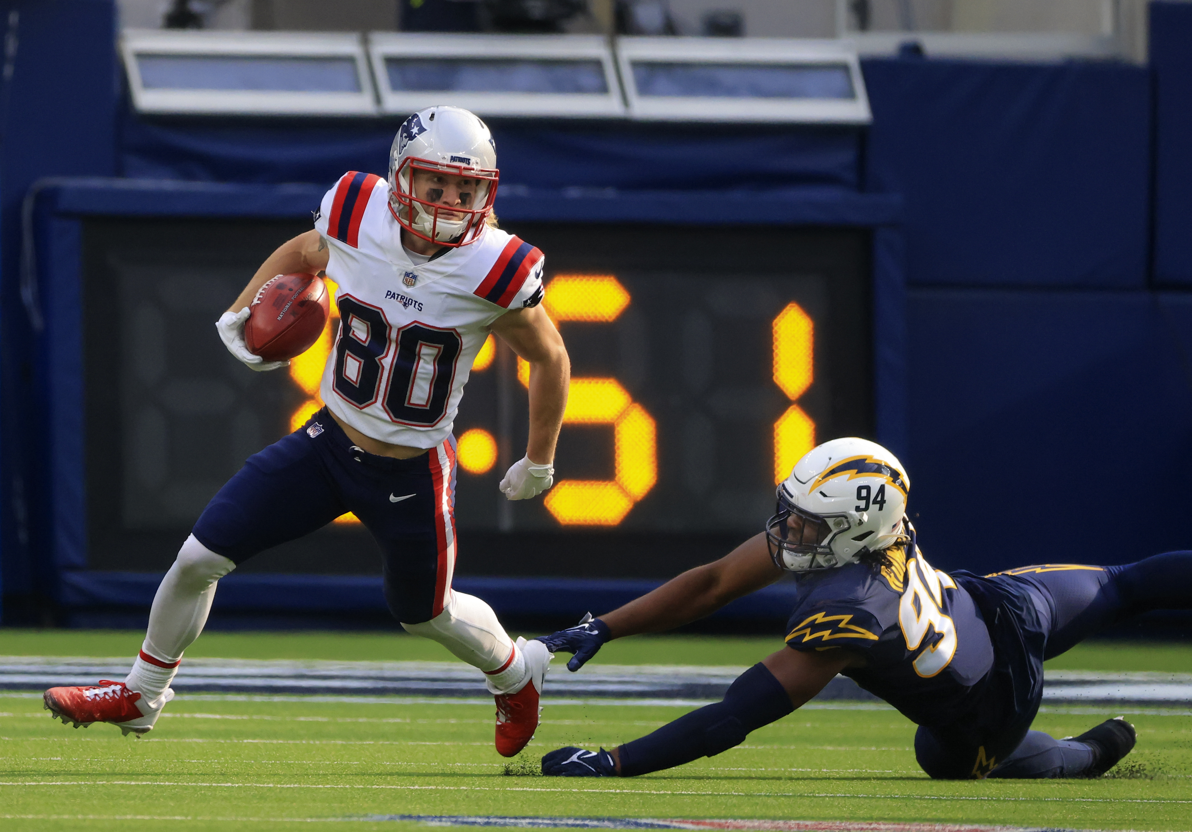 Patriots outlast Ravens in shootout, 46-38 - The Boston Globe