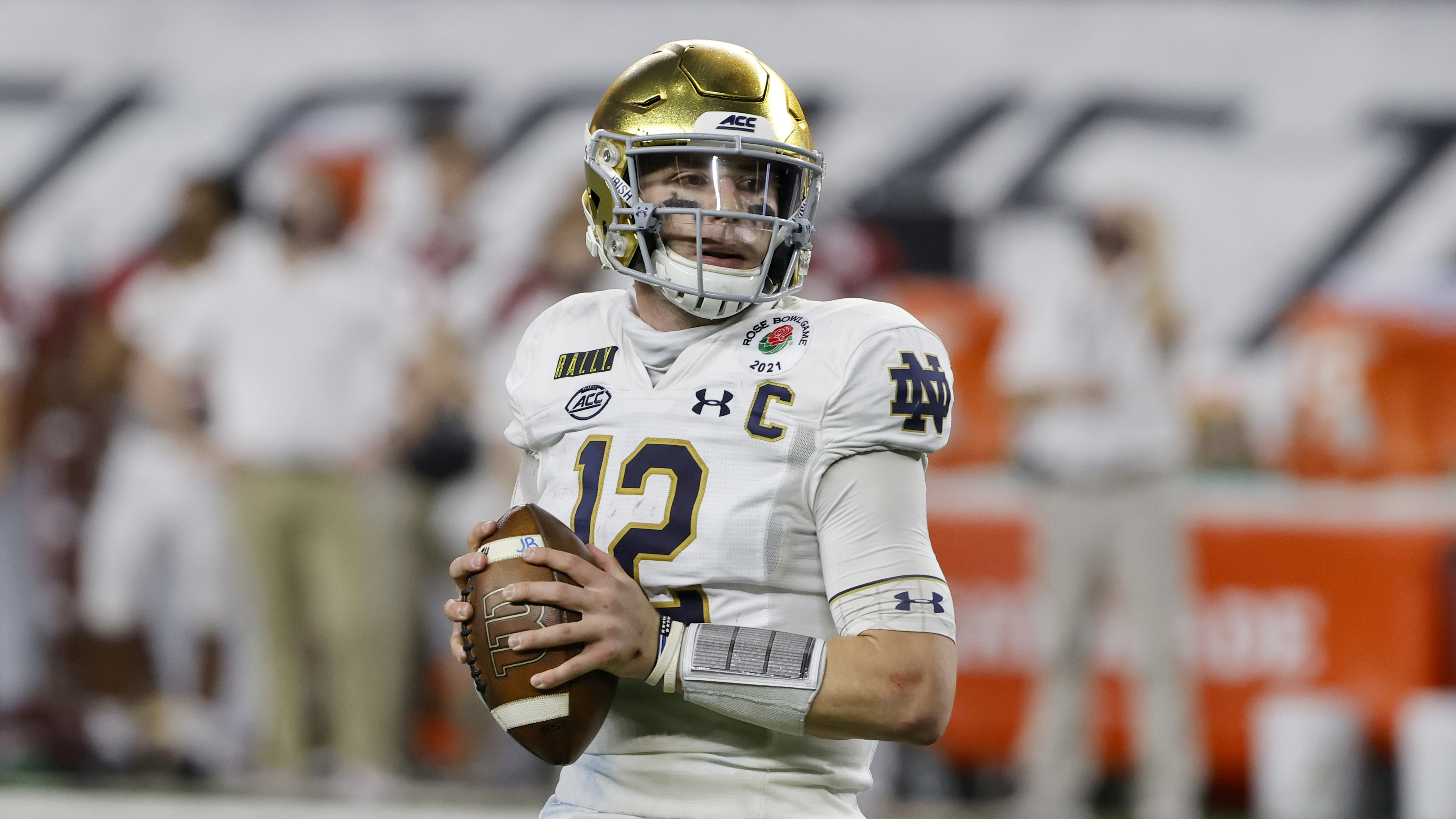 Saints draft Notre Dame QB Ian Book