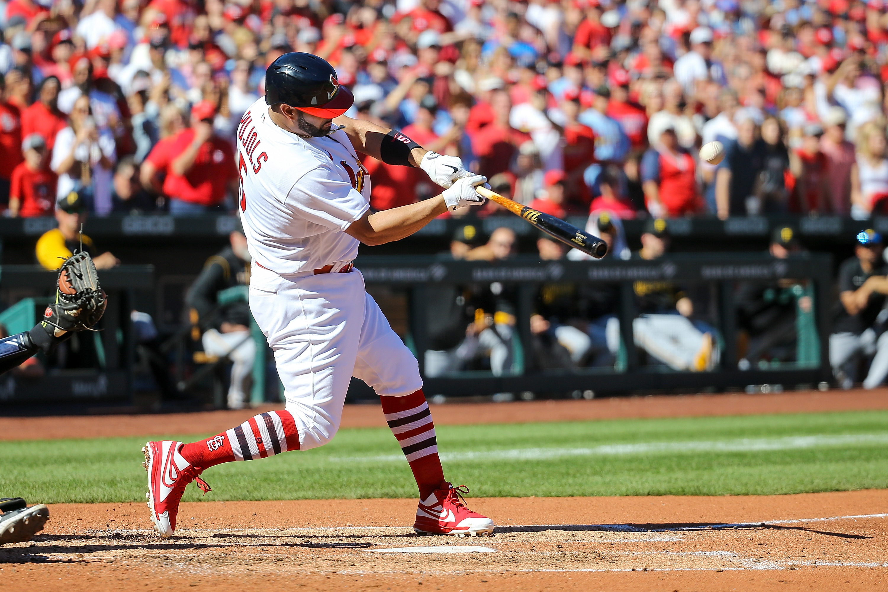 Albert Pujols homers twice in key Cardinals win over Brewers