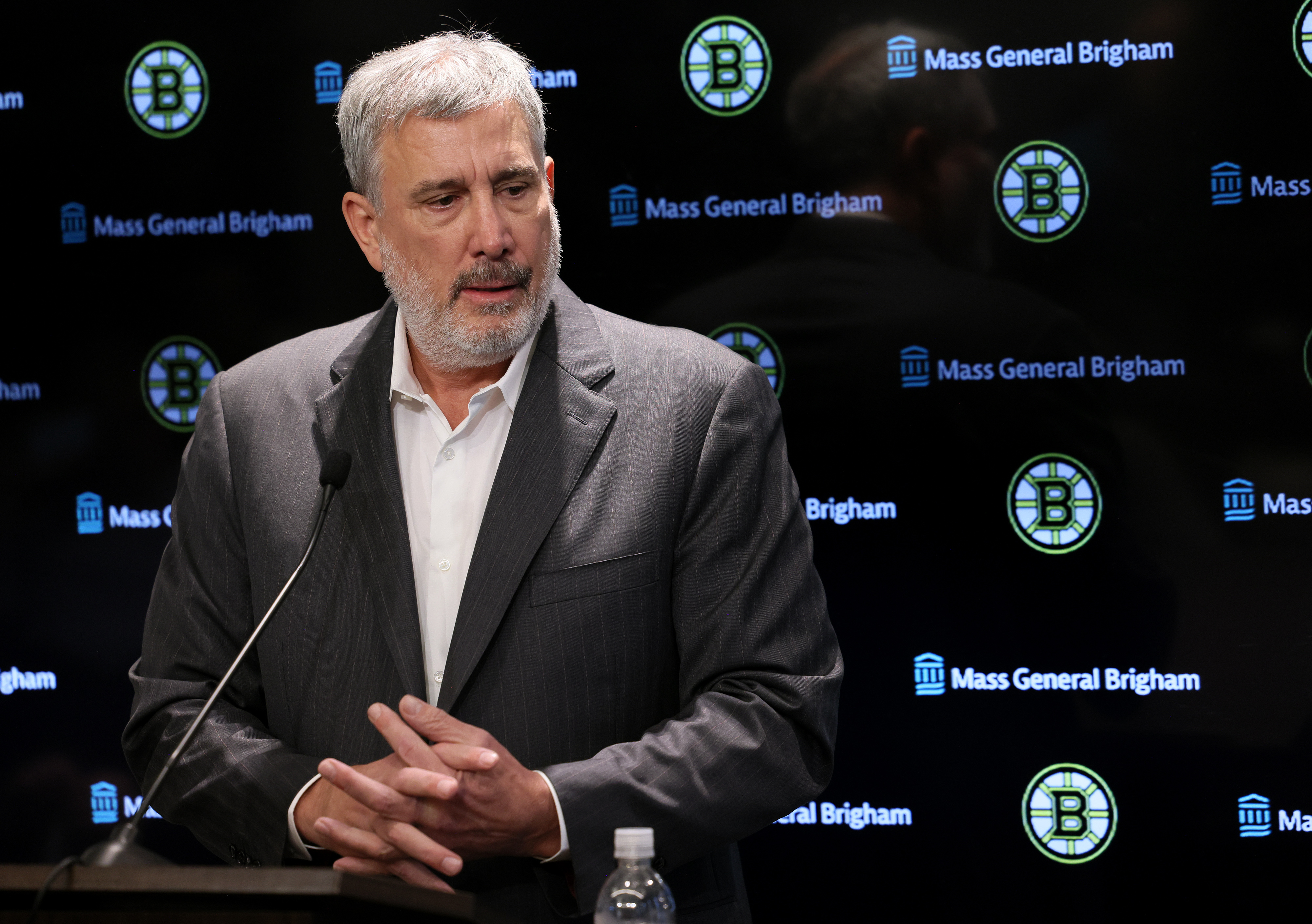 Ads on NHL jerseys are coming, but Bruins will insist on 'the right fit,'  says Cam Neely - The Boston Globe