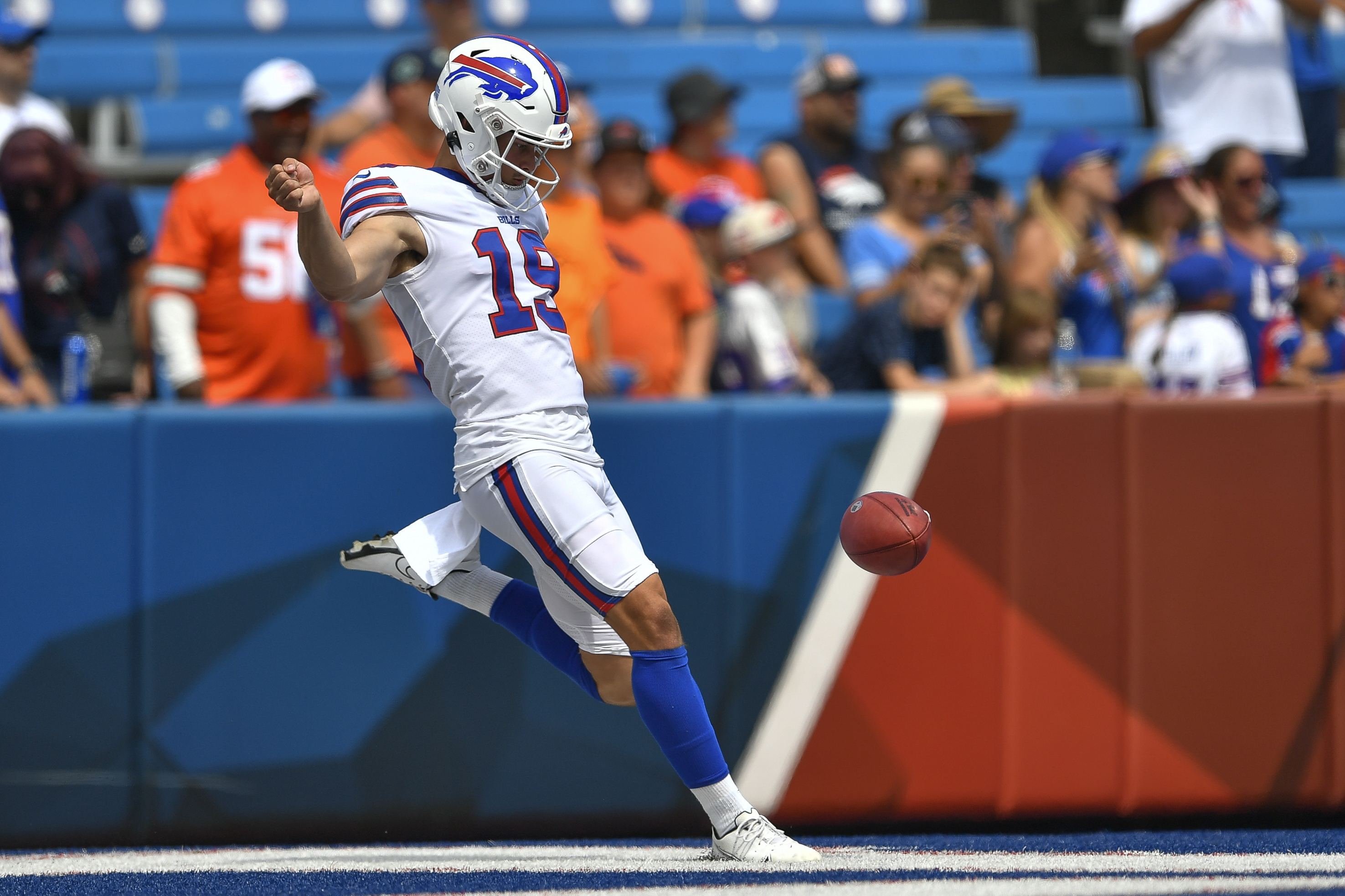 Matt Araiza makes first comments on Bills' decision to cut him