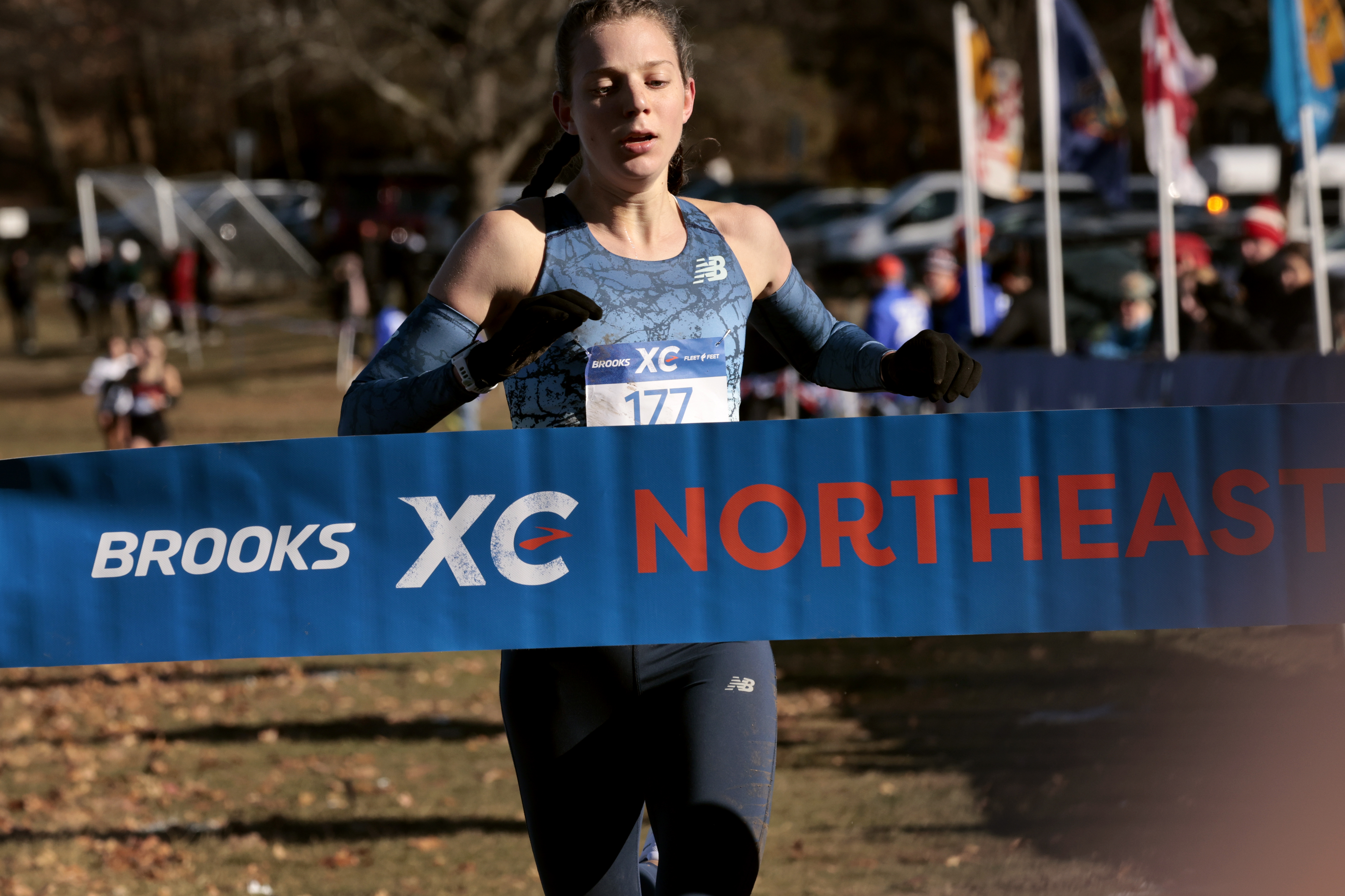 Westford's Abby Hennessy overcomes midrace fall to win Brooks