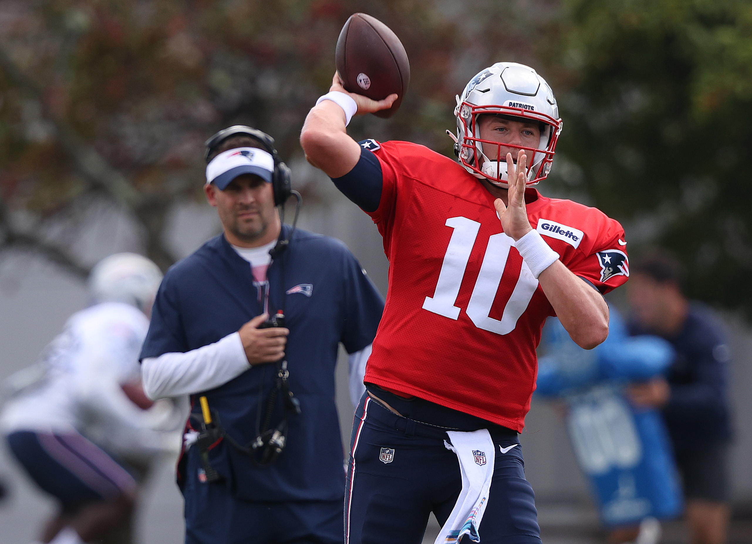 Mac Jones learning from Tom Brady for third season with Patriots