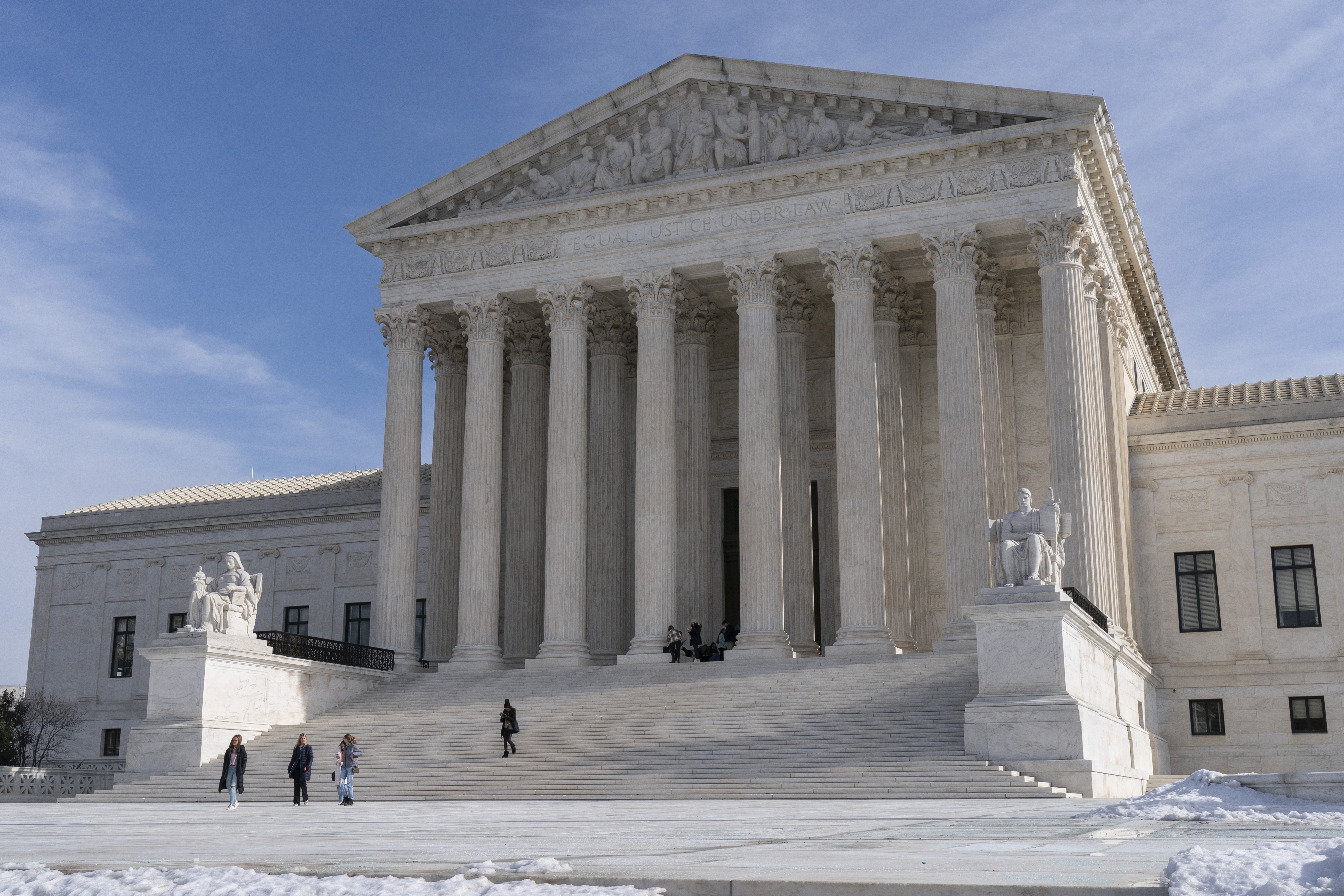 Justice Gorsuch reportedly refused to wear mask during Supreme Court  arguments - The Boston Globe