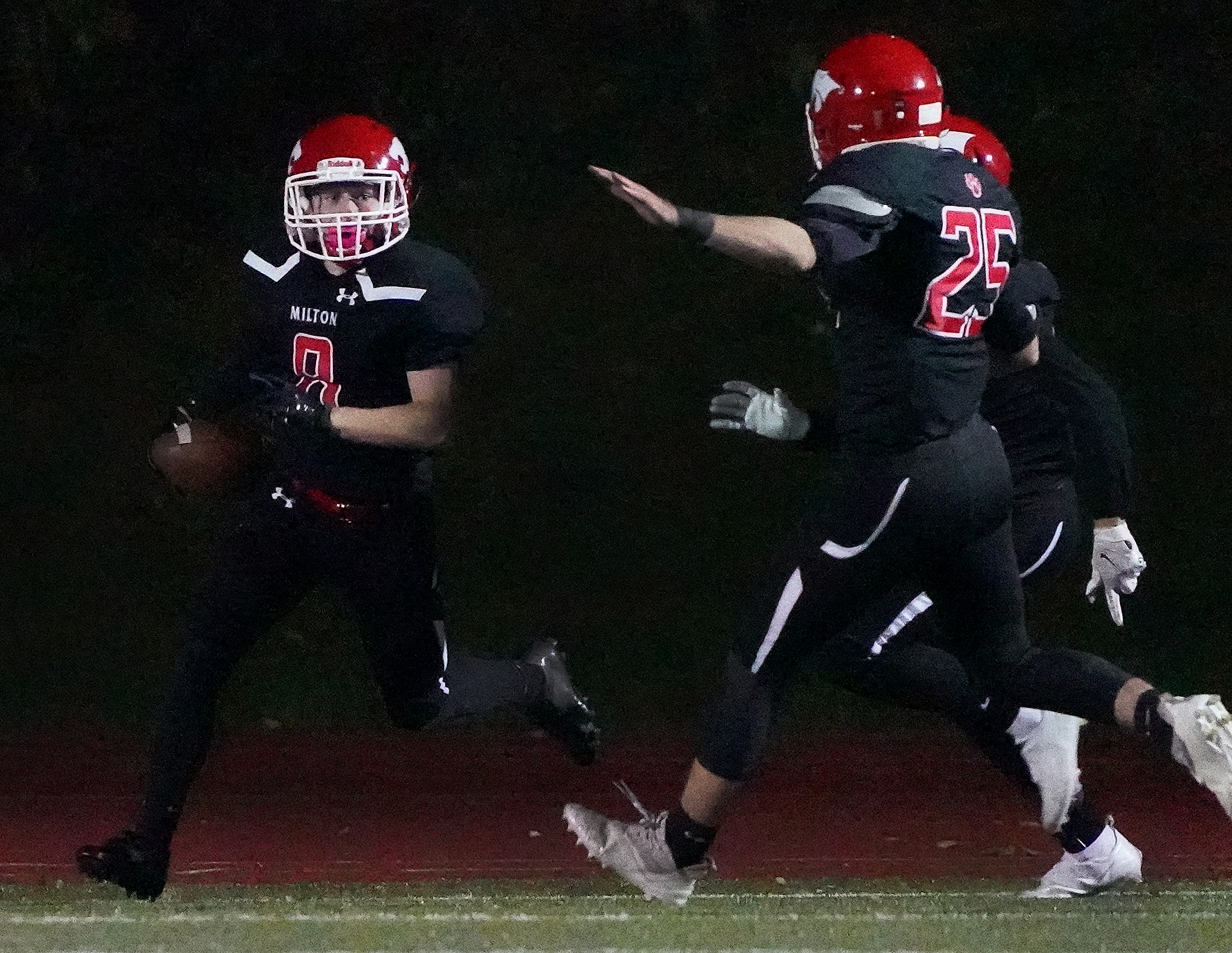 Suite Sports: PHOTO GALLERY: Hingham vs Central Catholic and BC