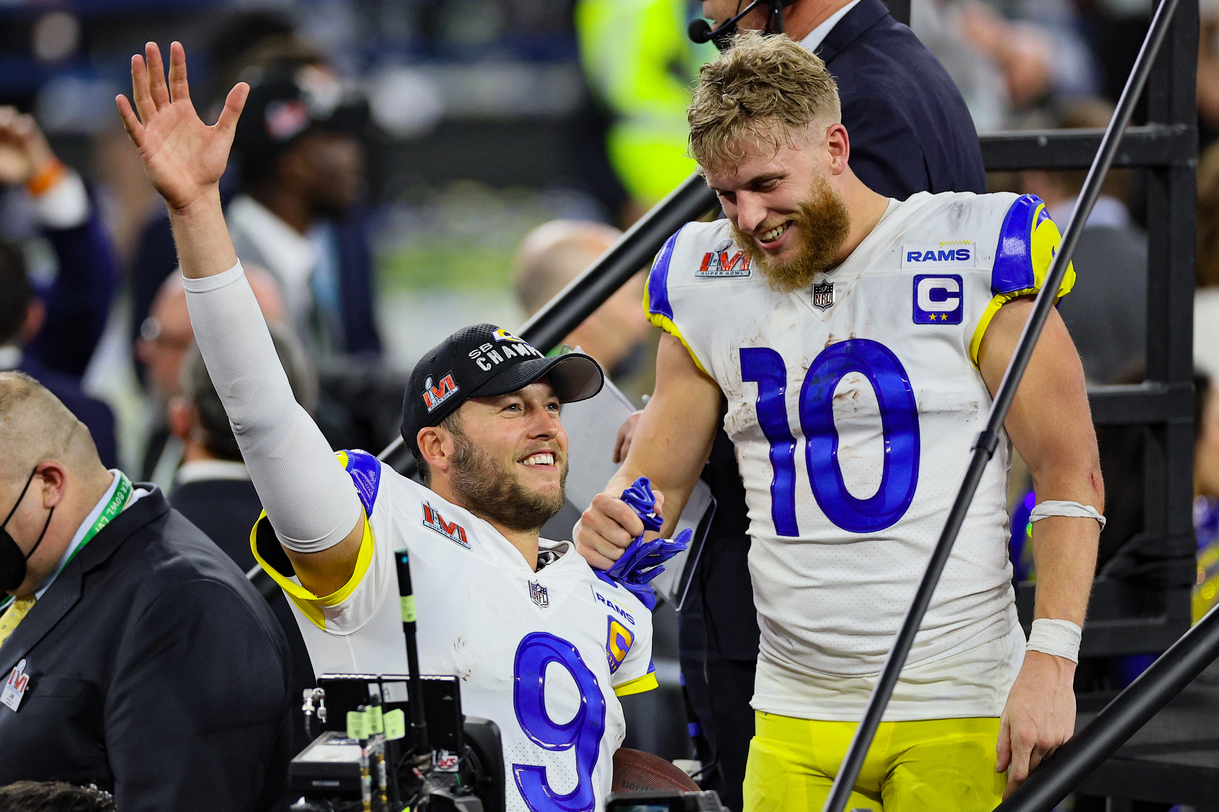 Rams win Super Bowl at home: Winners and Losers from a sweet victory - Turf  Show Times