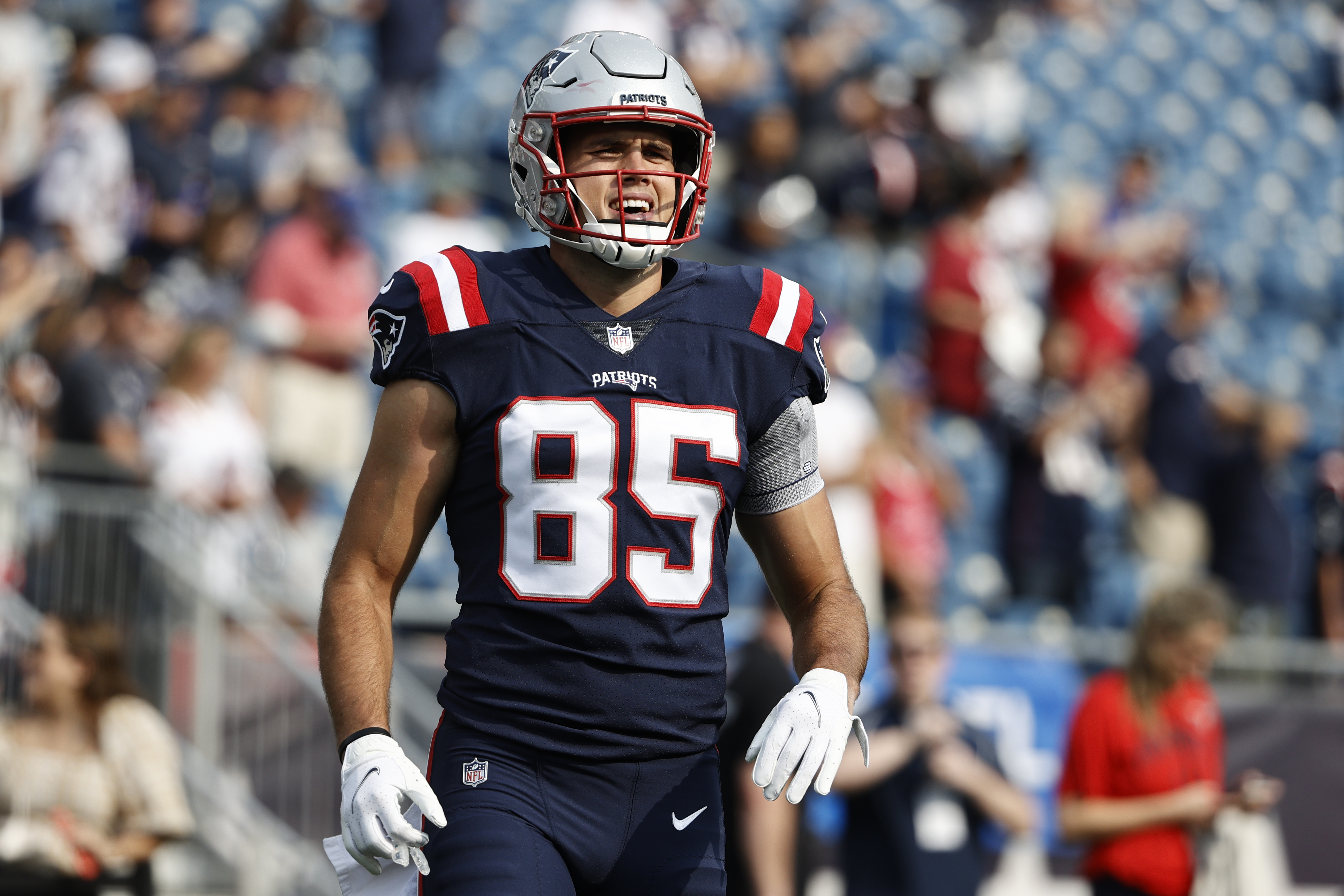 Patriots tight end Hunter Henry was quiet in the first half against the Dolphins but made three catches in the second half, including a 16-yarder.