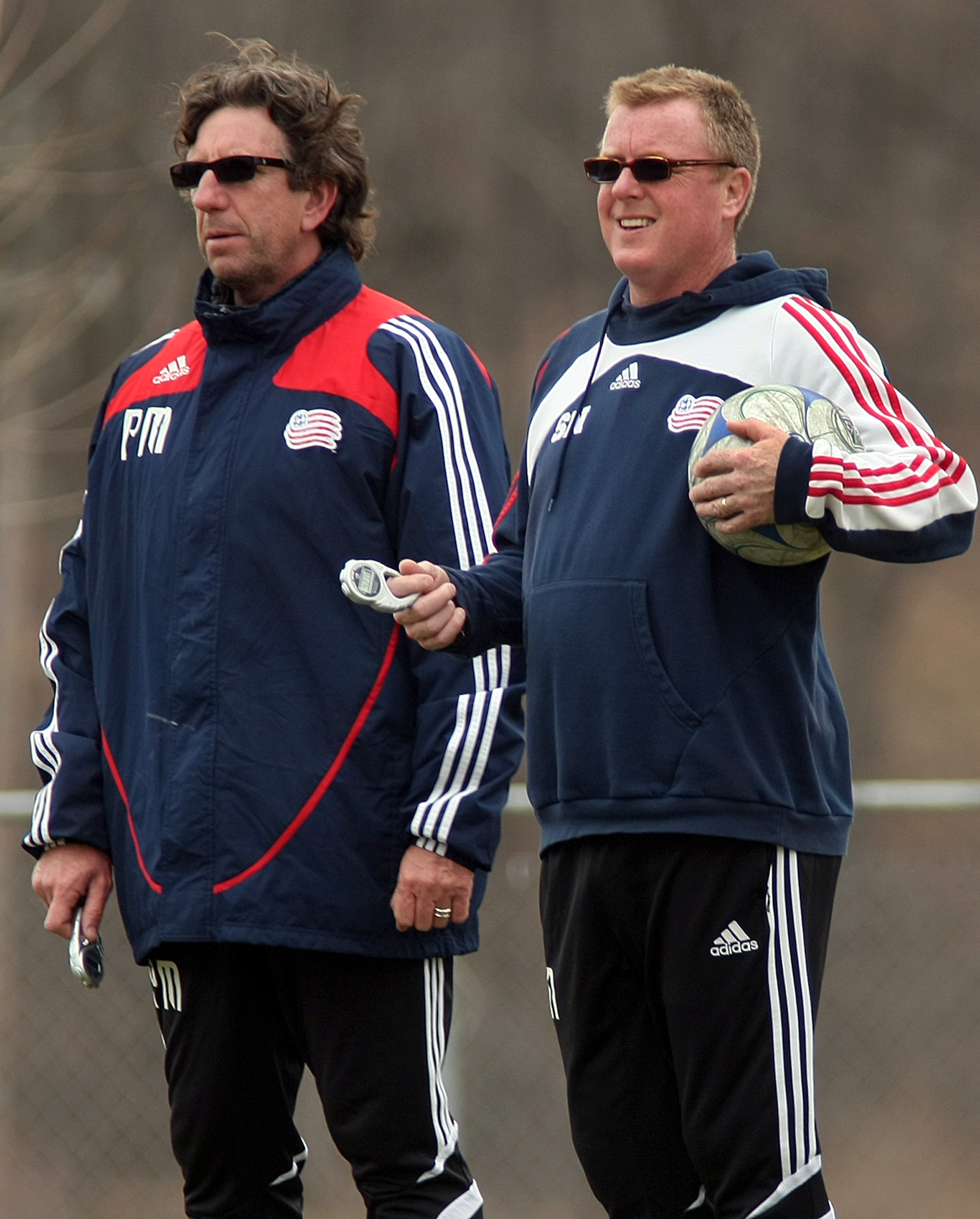 Mr. Mariner (left), with Revolution head coach Steve Nicol.