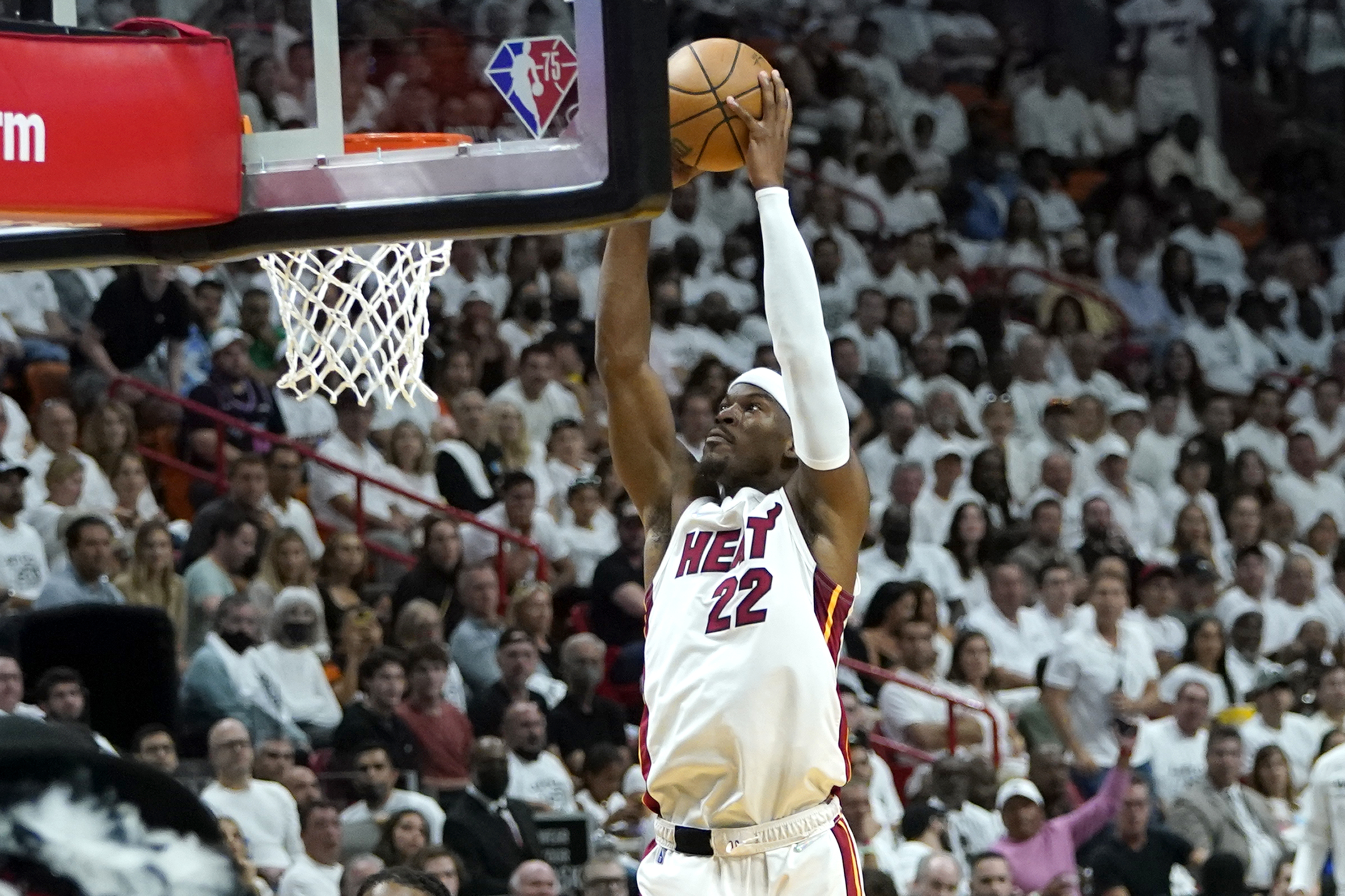 Miami Heat jerseys, intro video will have old-school feel this month