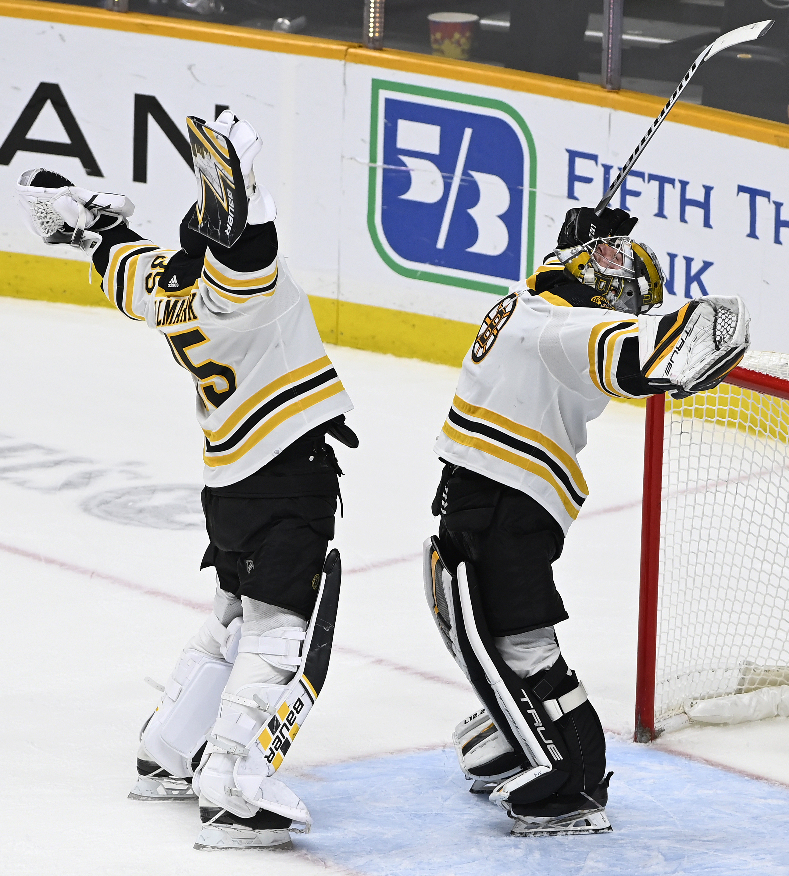Official Jeremy Swayman And Linus Ullmark Win Hug Repeat Boston