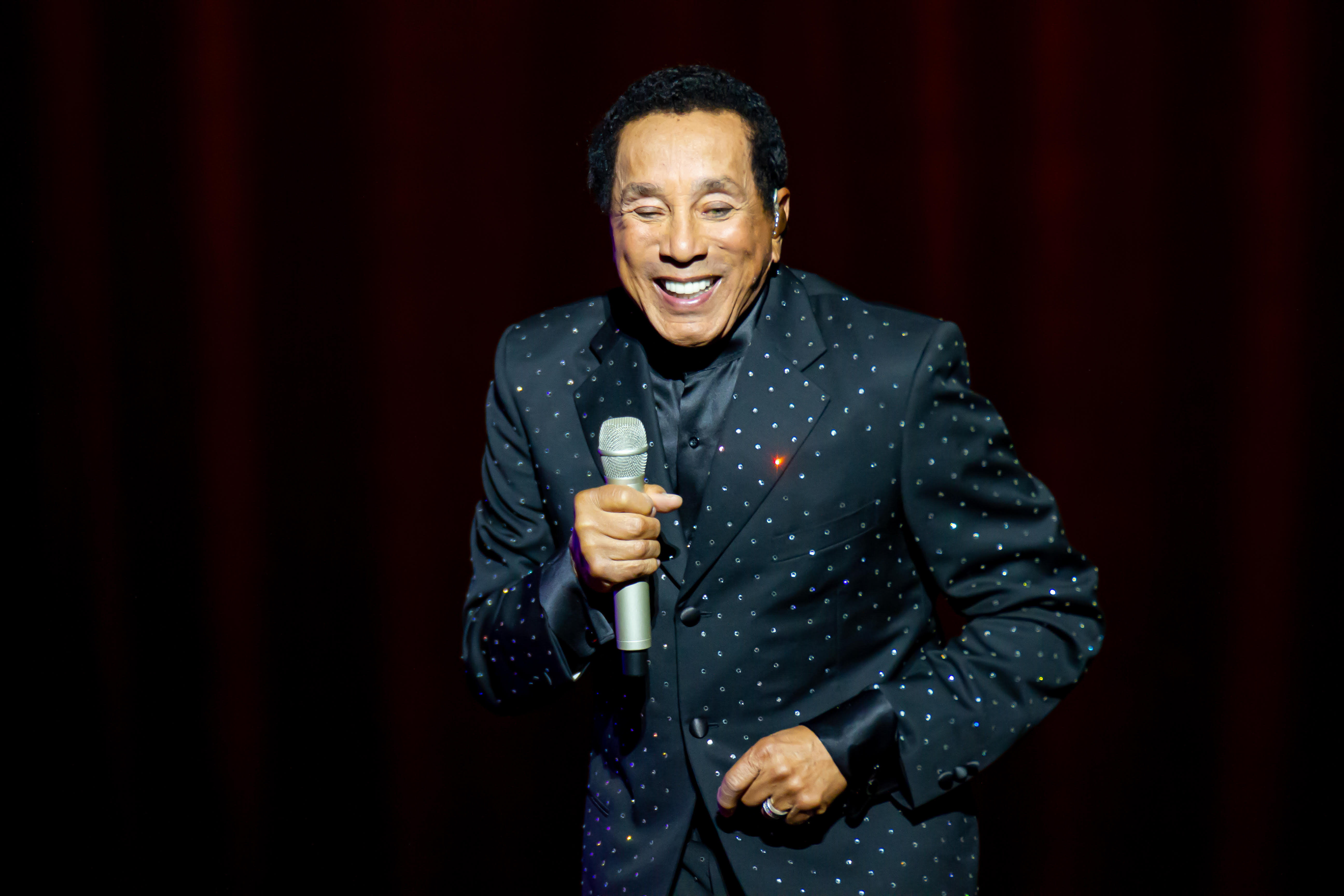 Motown legend Smokey Robinson says PPAC show in Providence