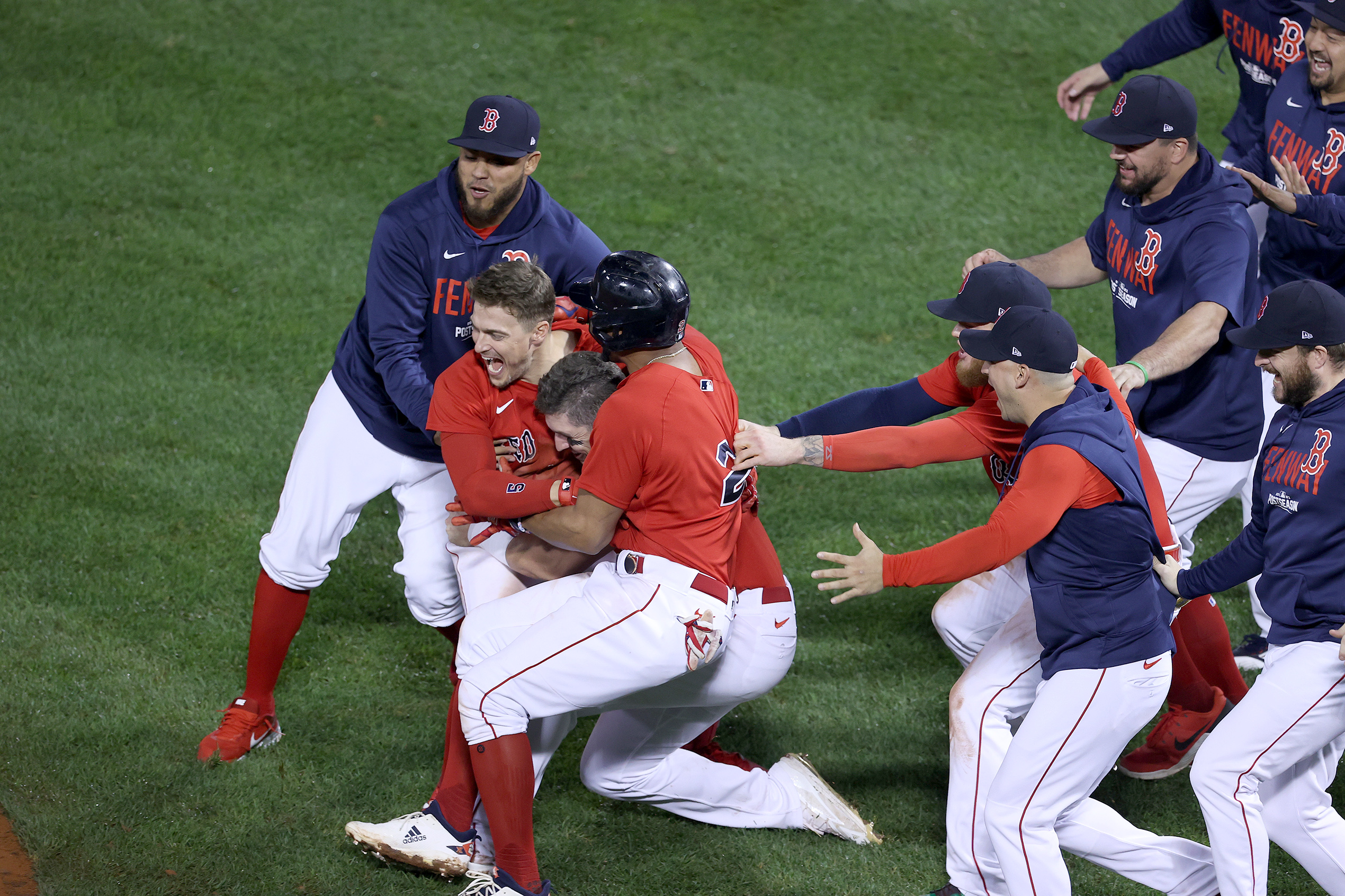 Boston Red Sox eliminate Tampa Bay Rays 6-5 with late sac fly