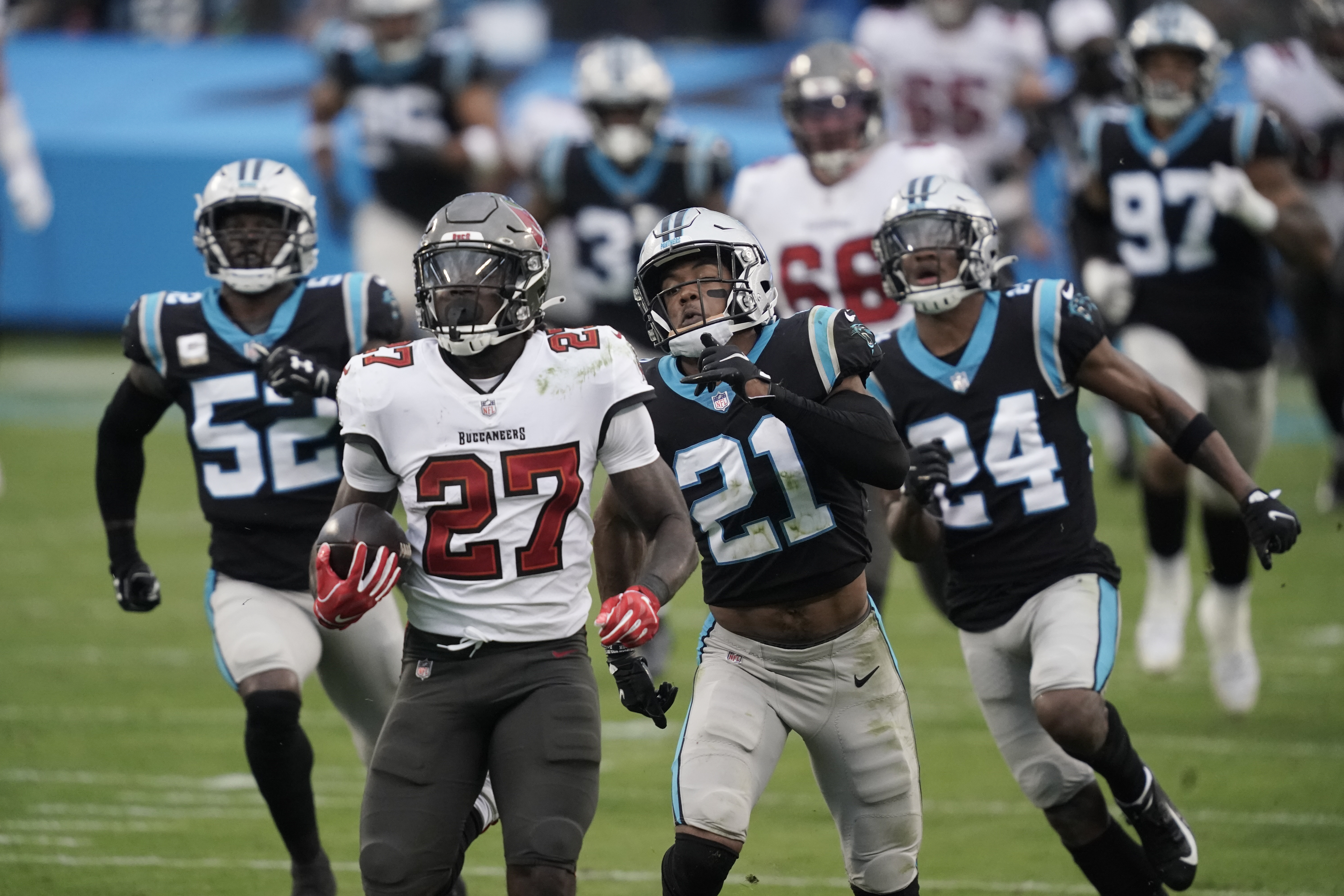 Stats and Superlatives: Panthers get ground game going against Bucs