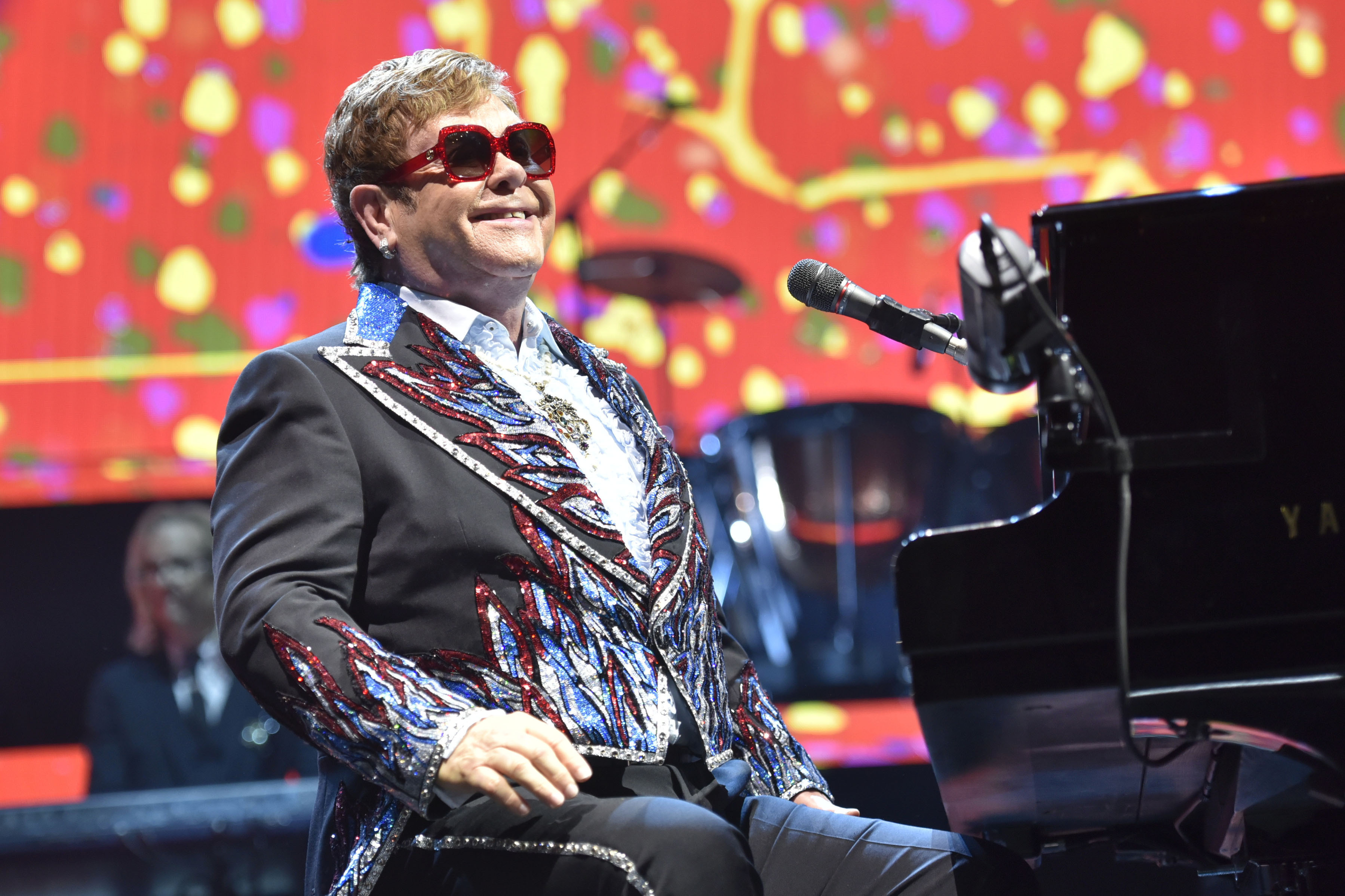 Elton John to bring farewell tour to Gillette Stadium in 2022 The