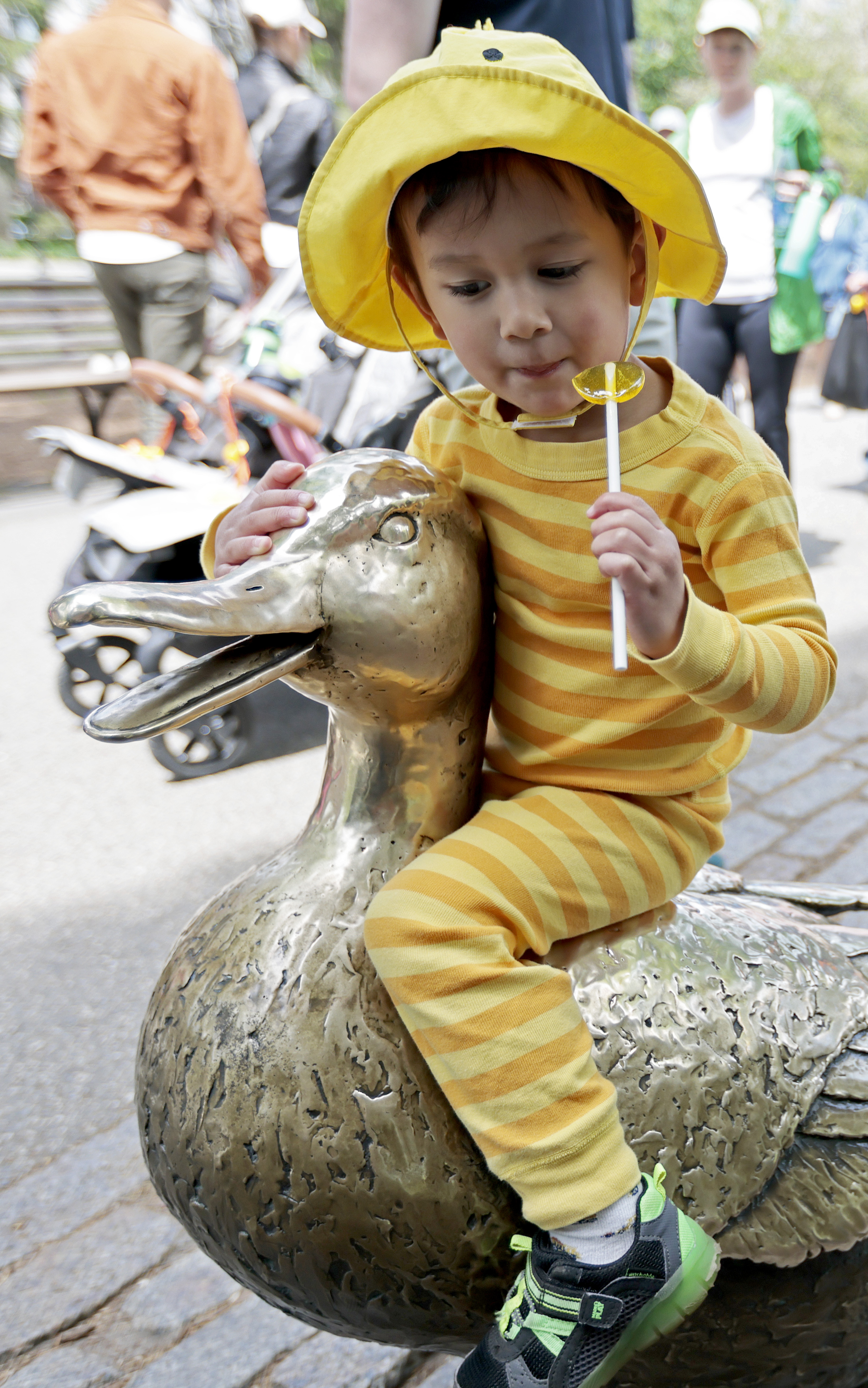 Duckling Day returns, bringing adorably dressed up children to the Common -  The Boston Globe