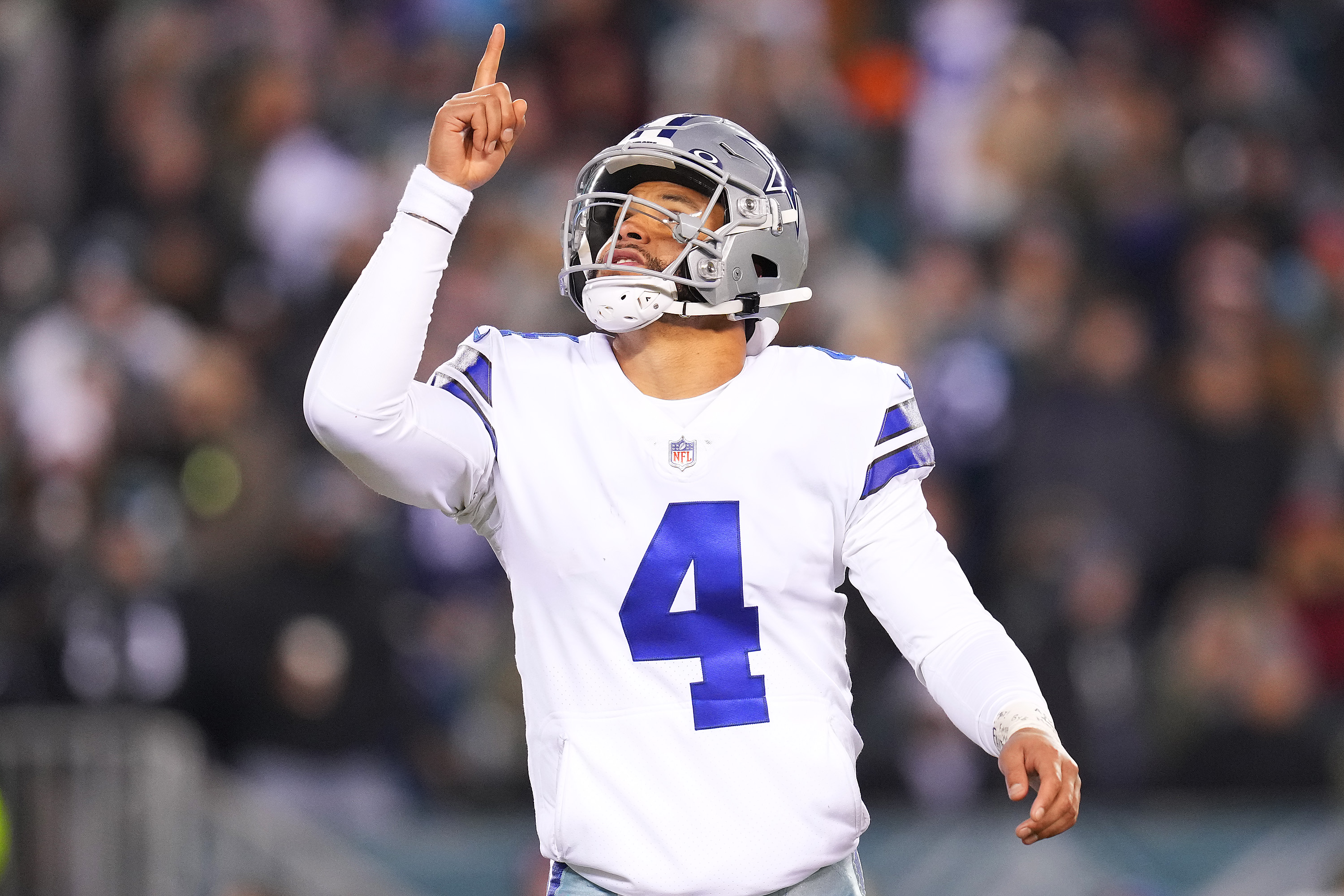 Dak Prescott digs early hole for Cowboys with 2 1st-half