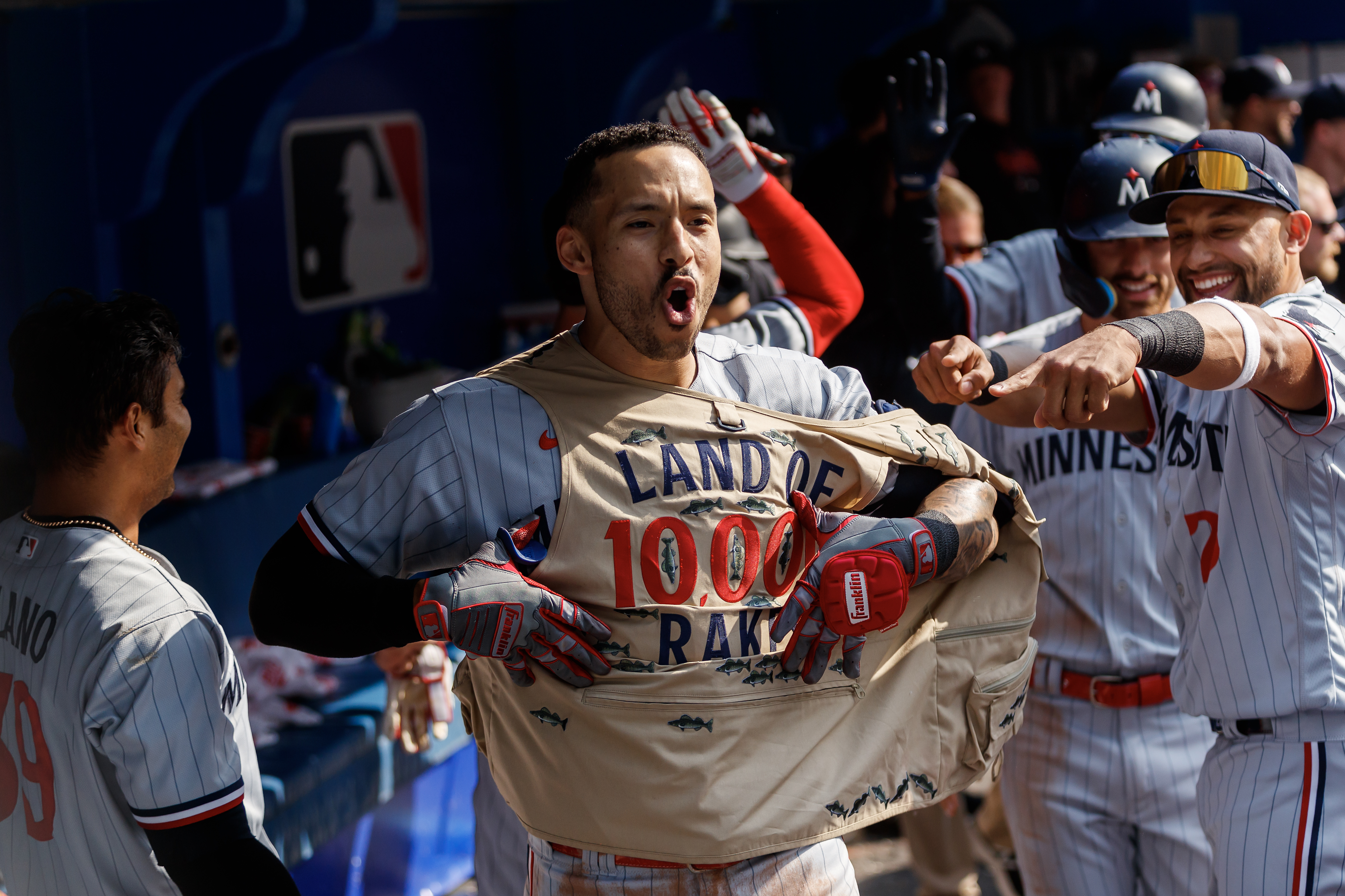 Watch: Carlos Correa tries on his new uniform & looks ready to