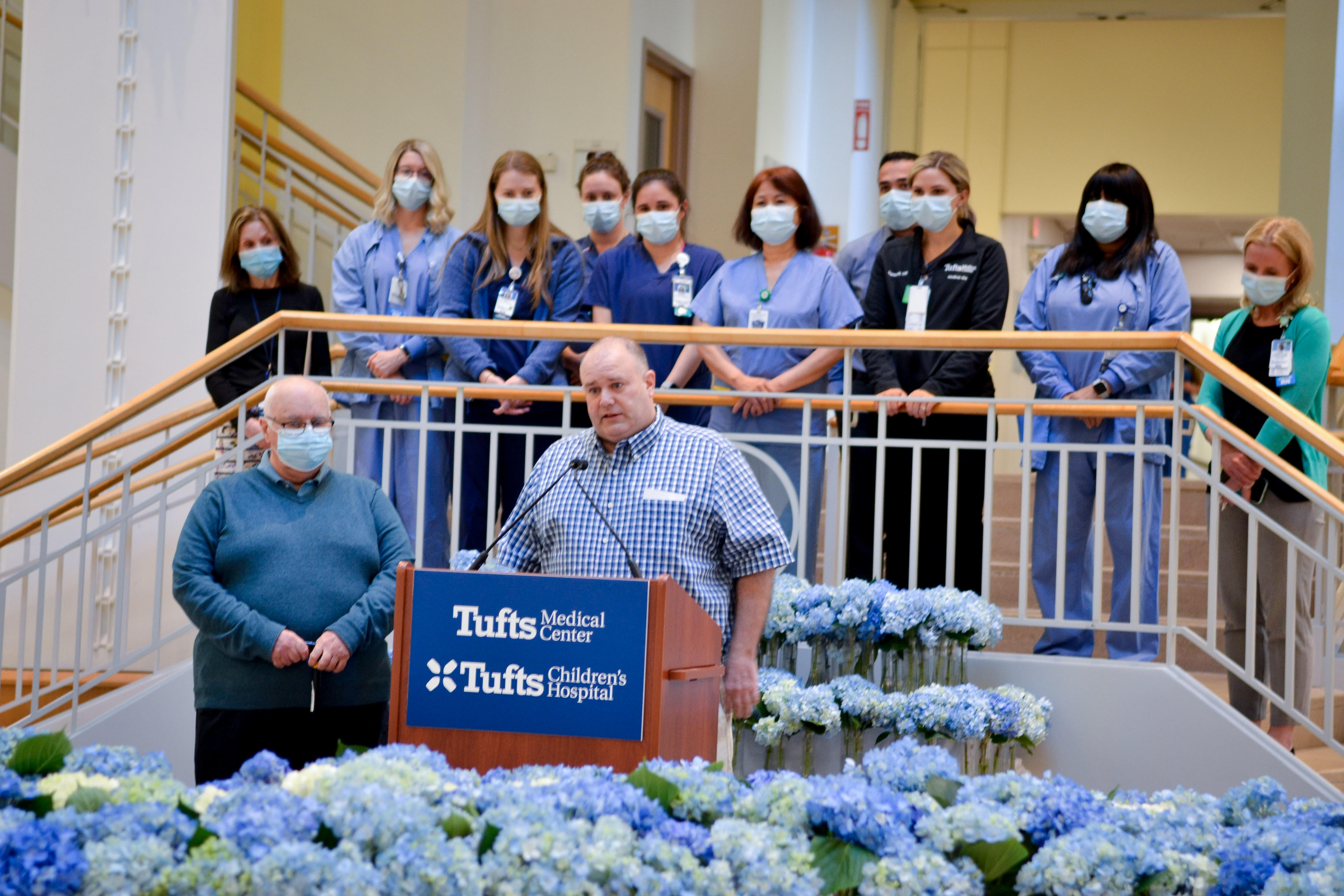 Tufts Medical Center holds ceremony to commemorate year of pandemic - The  Boston Globe