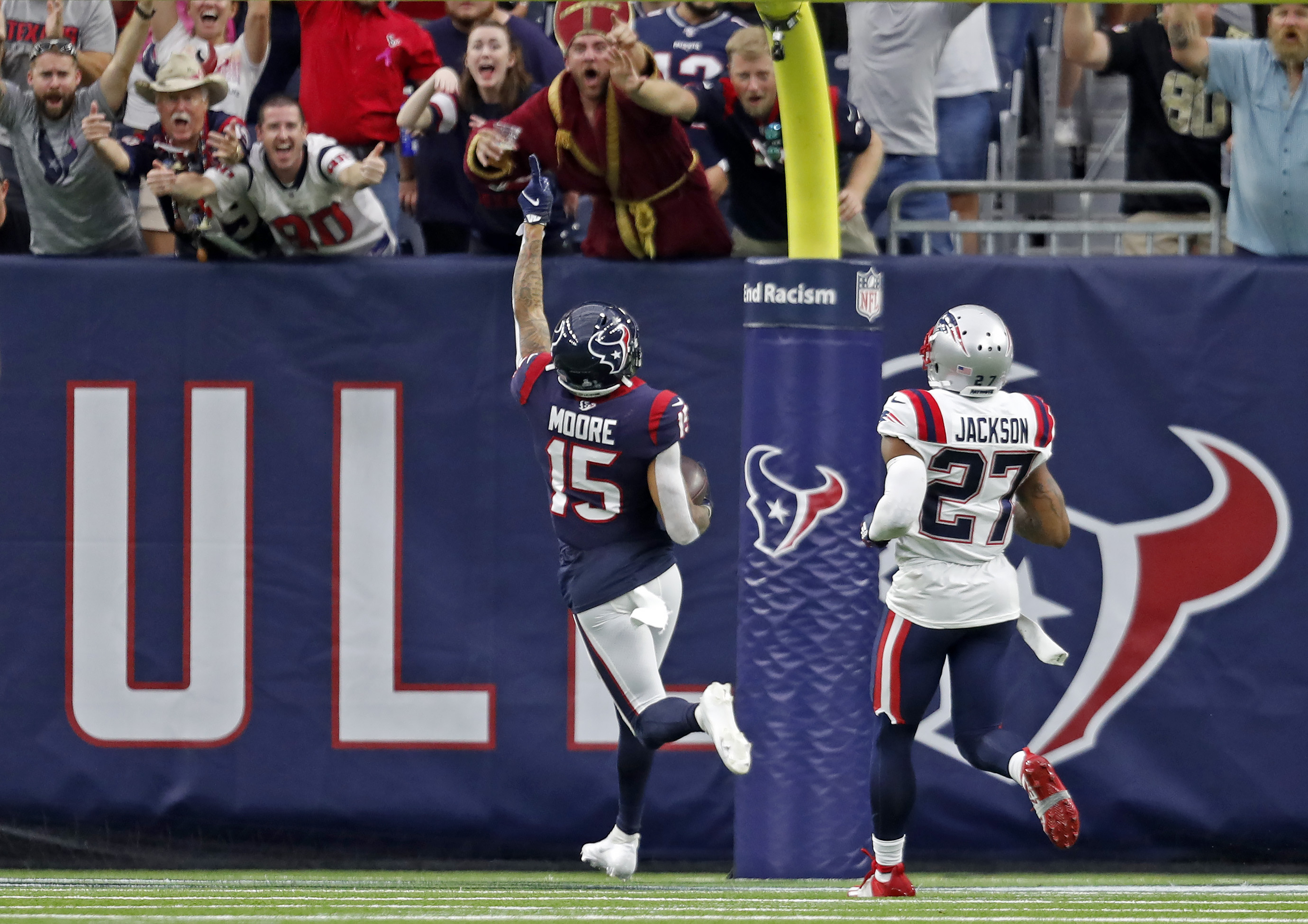 Patriots come back to defeat the Texans 25-22