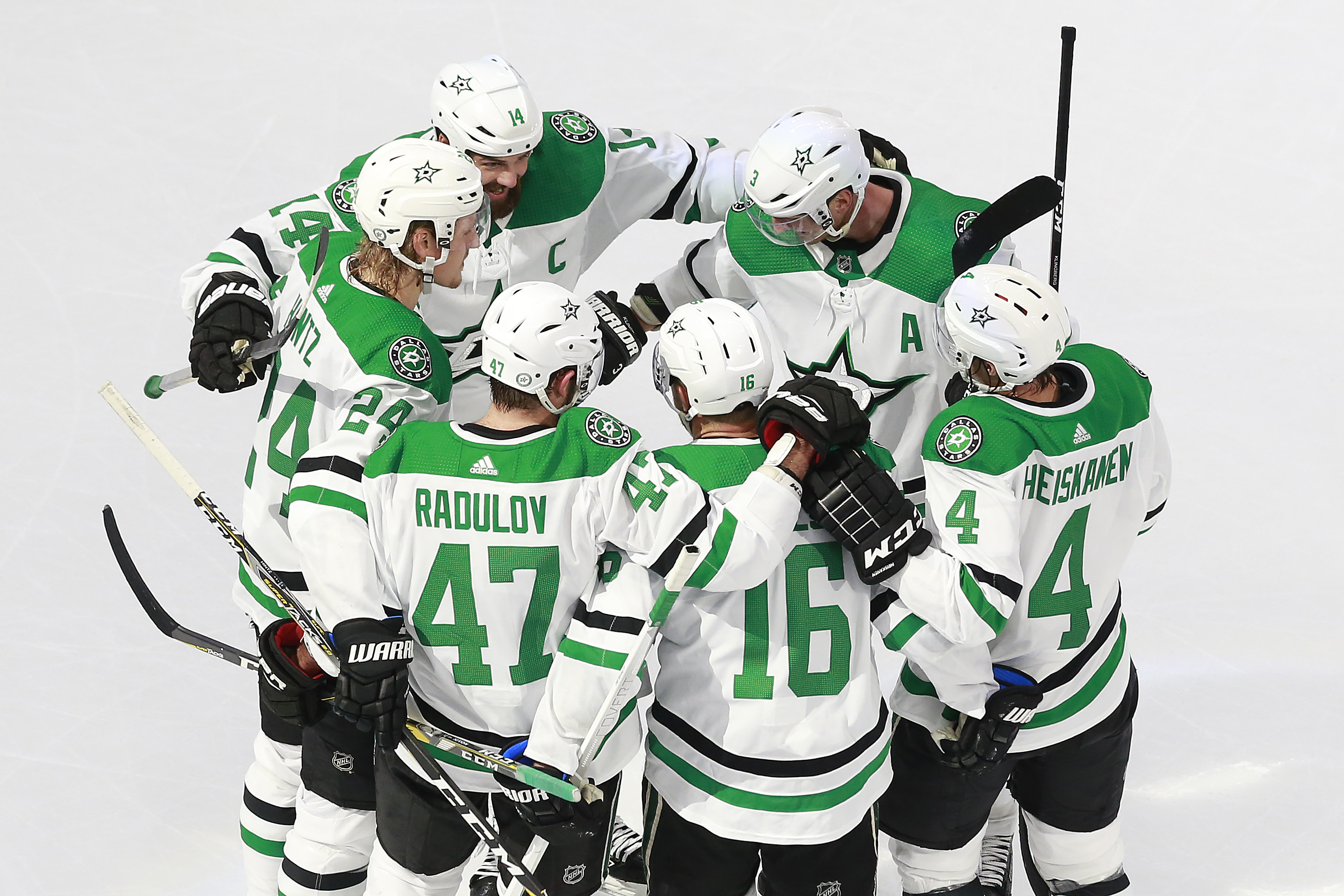 The Stars celebrate the last-minute goal by Joe Pavelski (16), which set the stage for a shootout victory over the Blues and the No. 3 seed in the Western Conference.