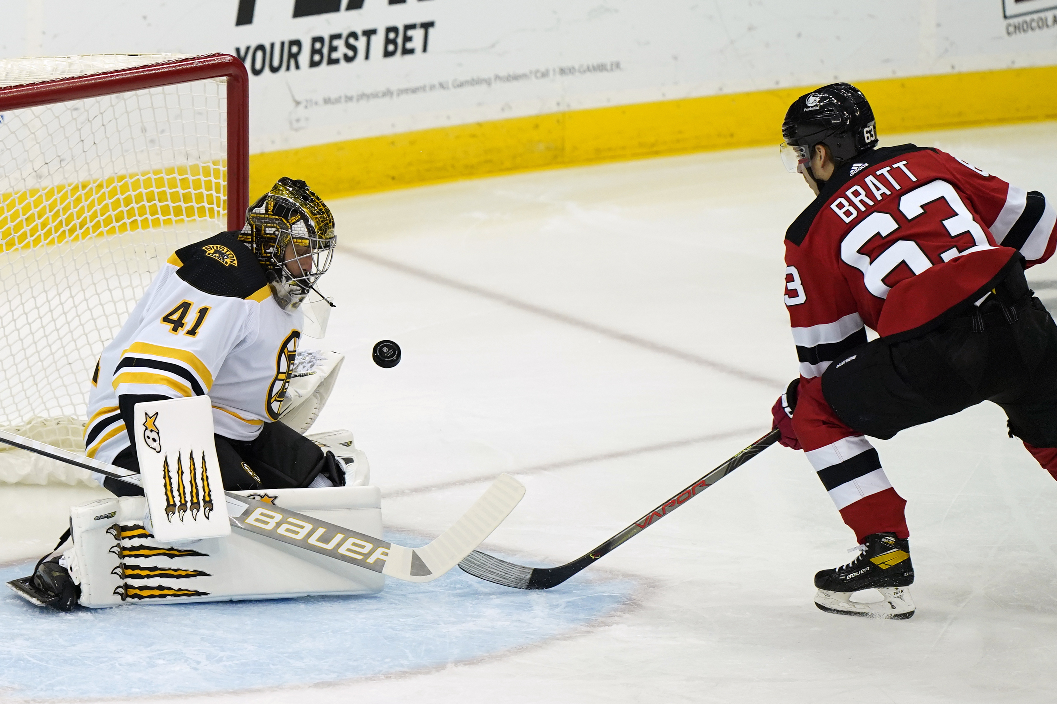 Jaroslav Halak made 17 saves Tuesday against the Devils.