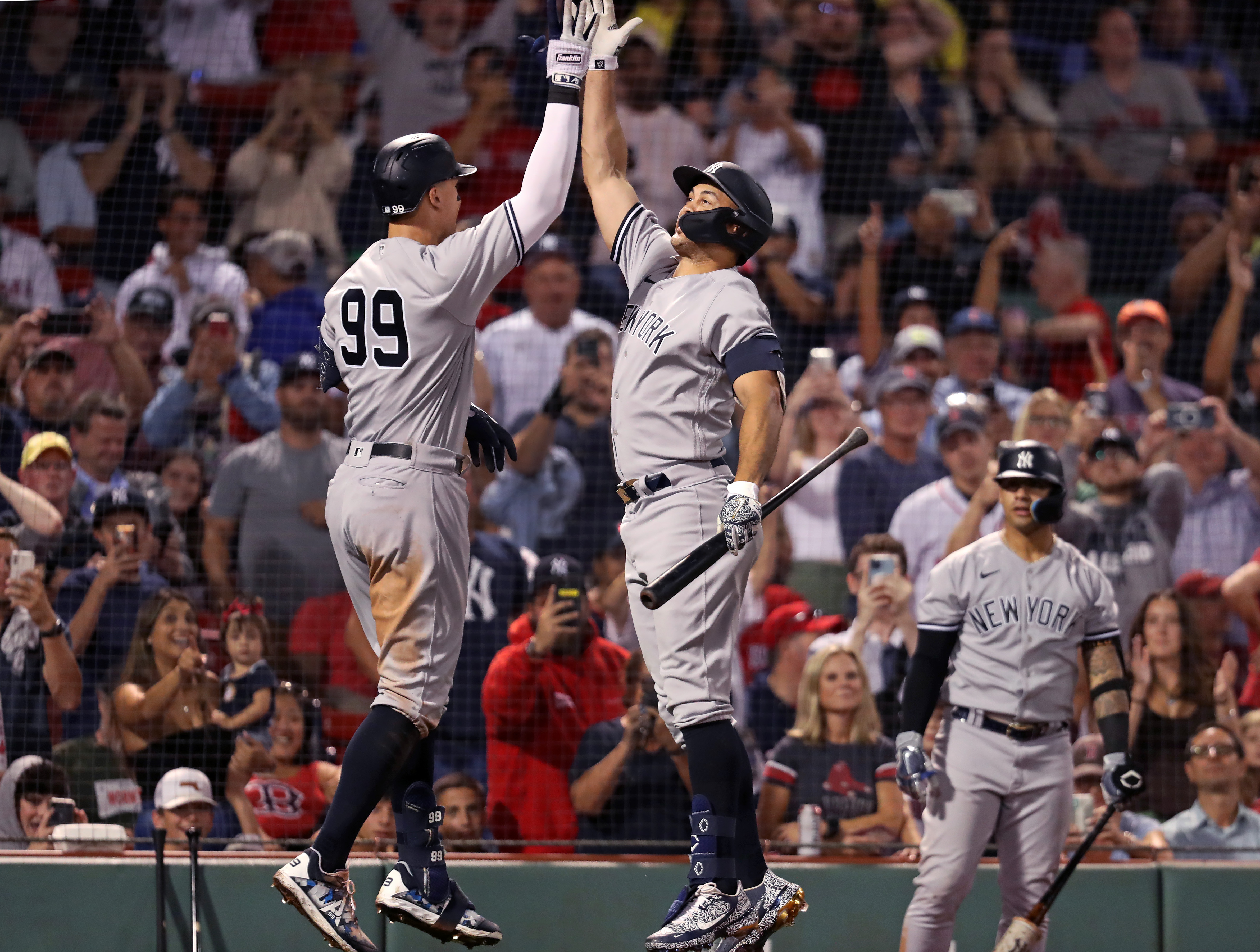 Reeling Yankees routed; Blue Jays score 10 runs in sixth inning - The  Boston Globe