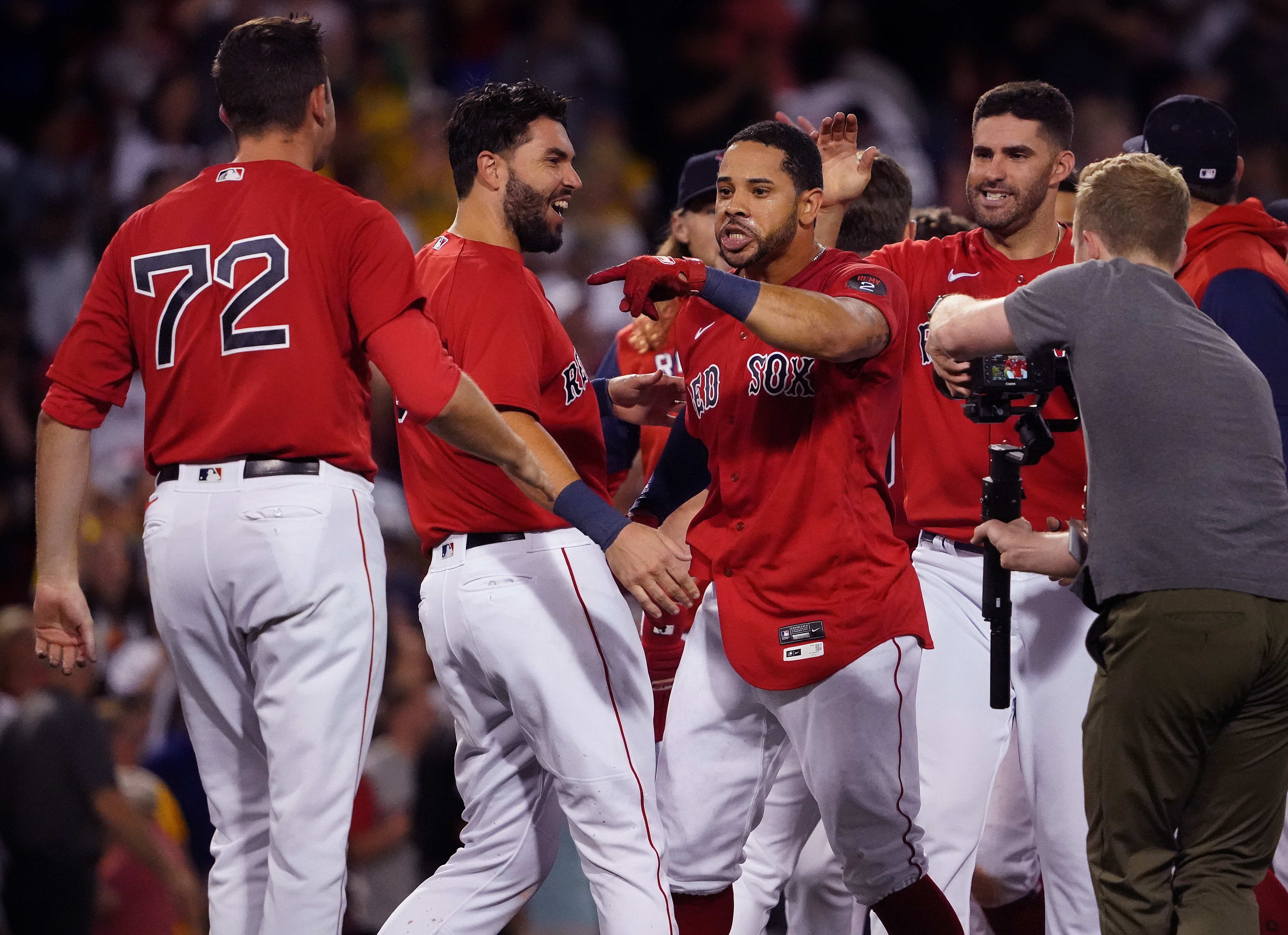 SportsReport: Red Sox Still Lead Yanks; England, Sweden Advance In