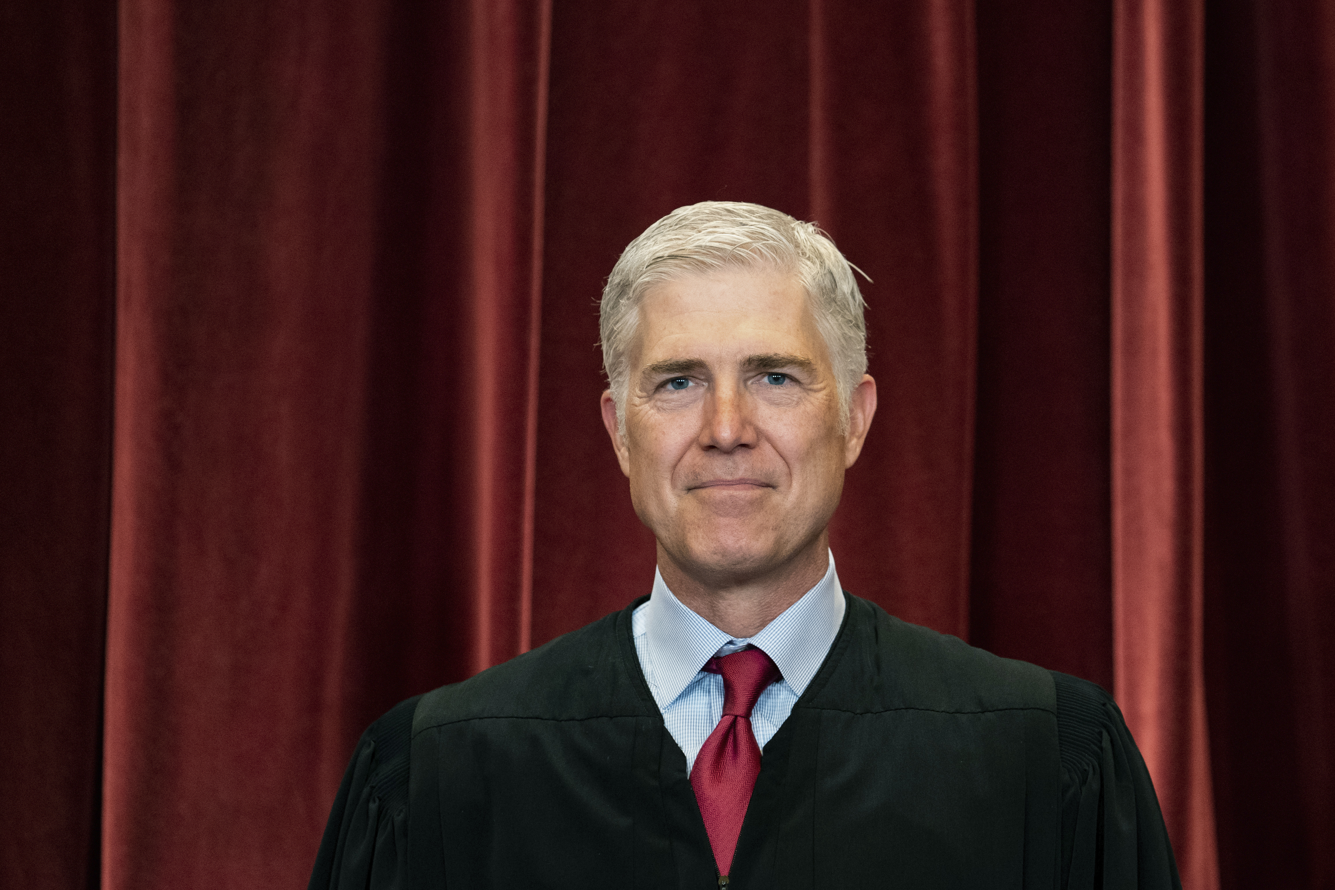Justice Gorsuch reportedly refused to wear mask during Supreme Court  arguments - The Boston Globe