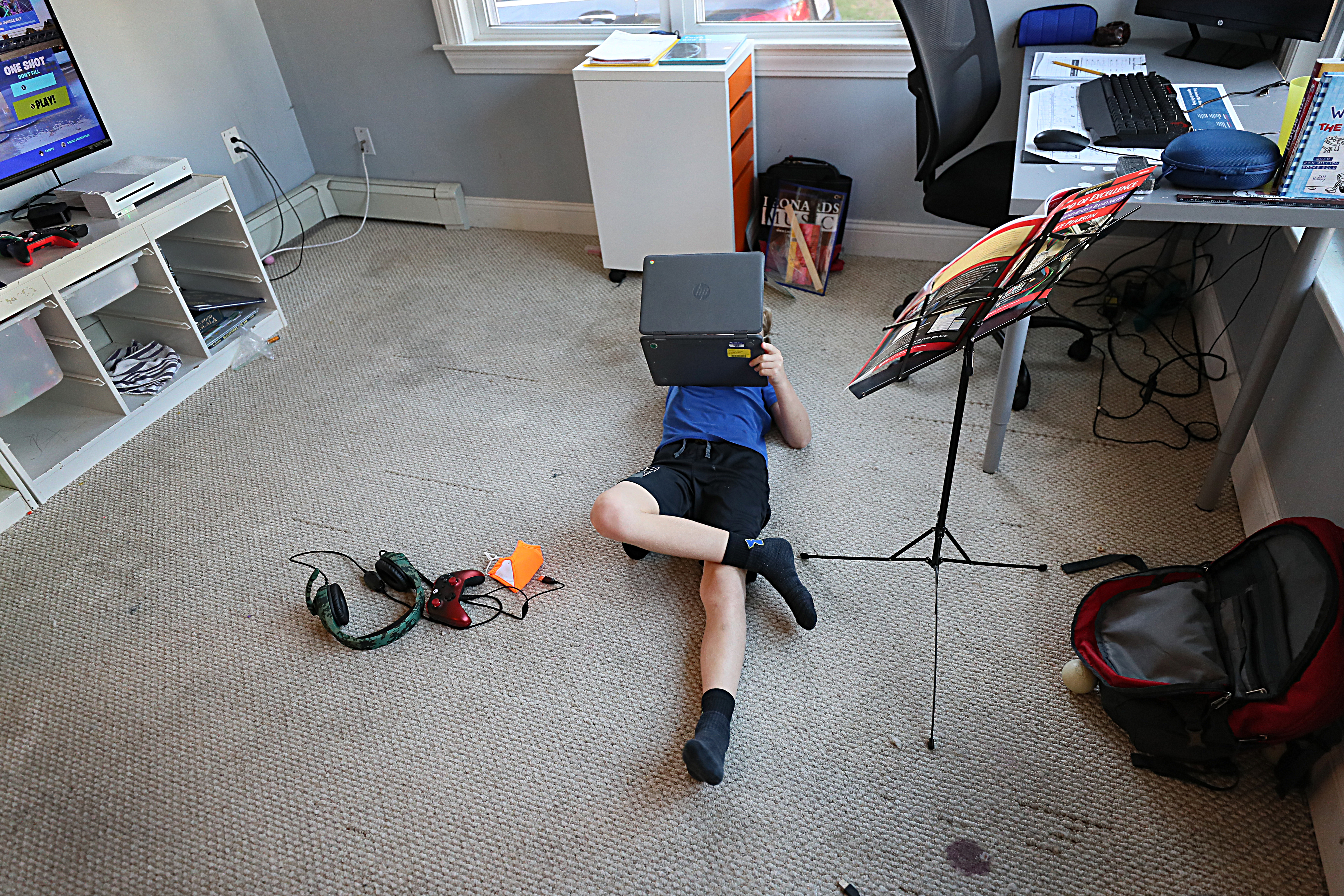 Claire Chiesa says her 10-year-old son receives far less live online instruction than his younger sister at the same school.