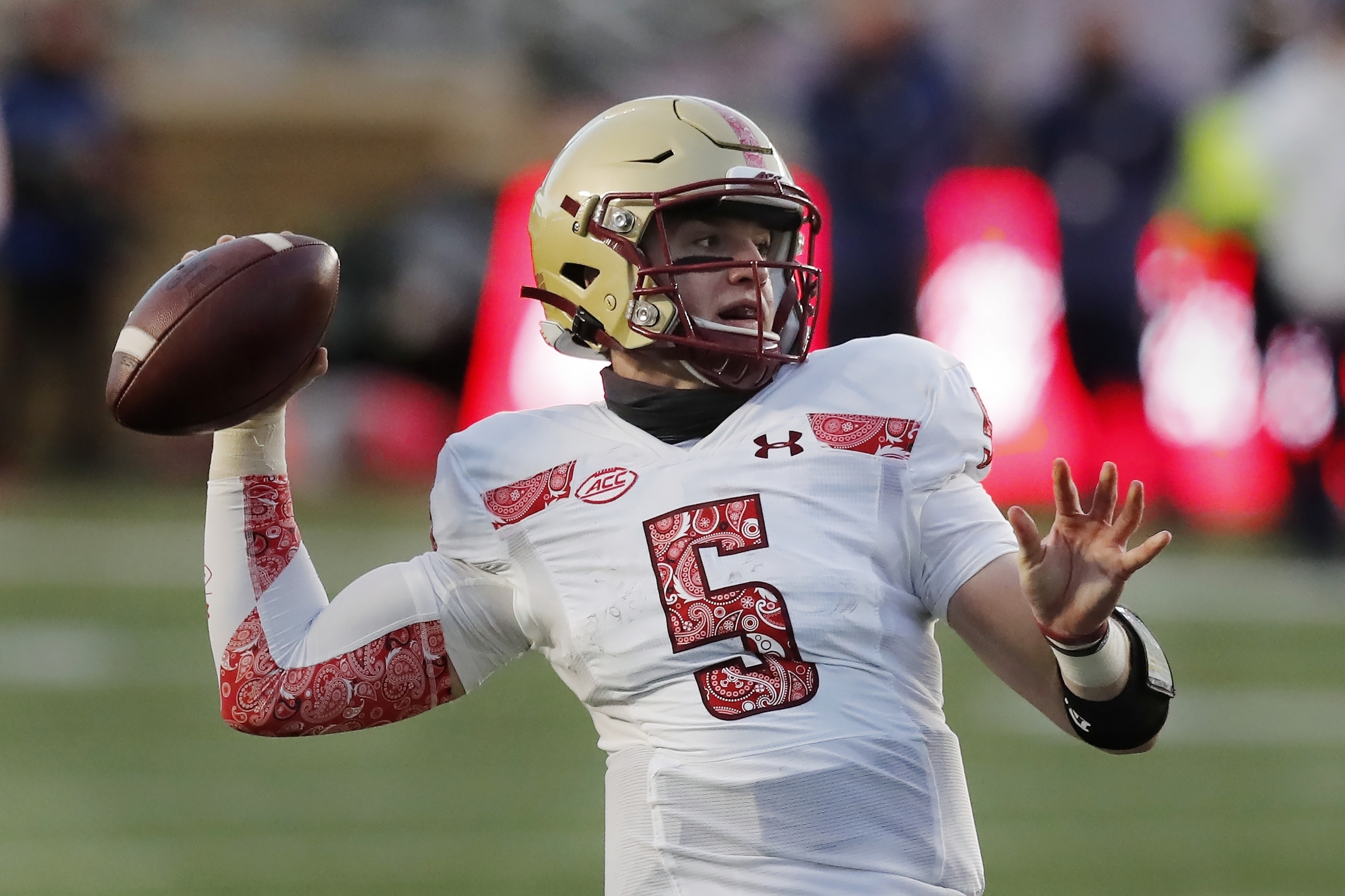 Boston College quarterback Phil Jurkovec leaves victory with knee