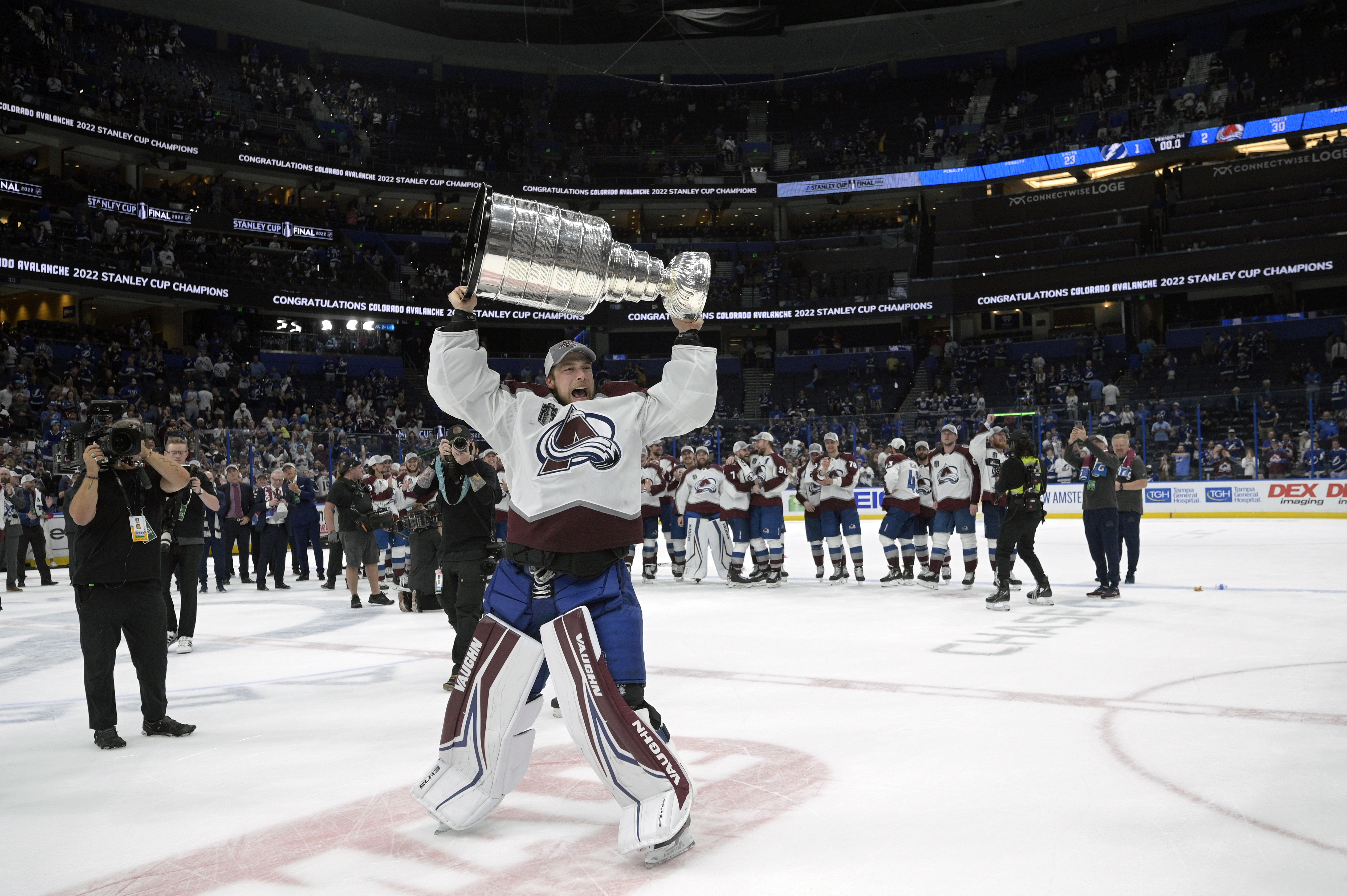 Darcy Kuemper once had the Avs on edge in the NHL bubble. Now the  goaltender's time has arrived with the Stanley Cup favorites. – The Denver  Post