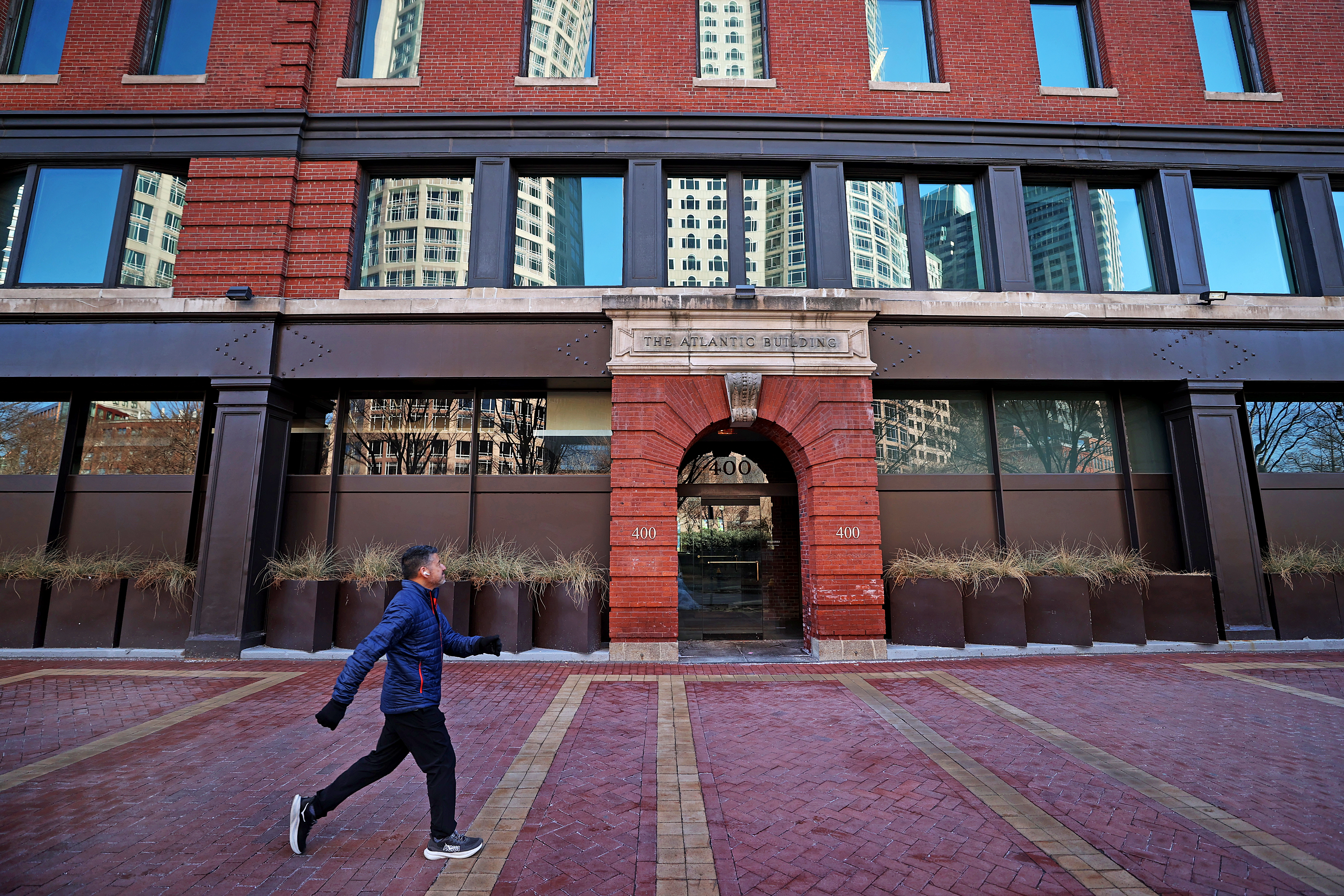 Boston skyscraper on auction block as commercial real estate