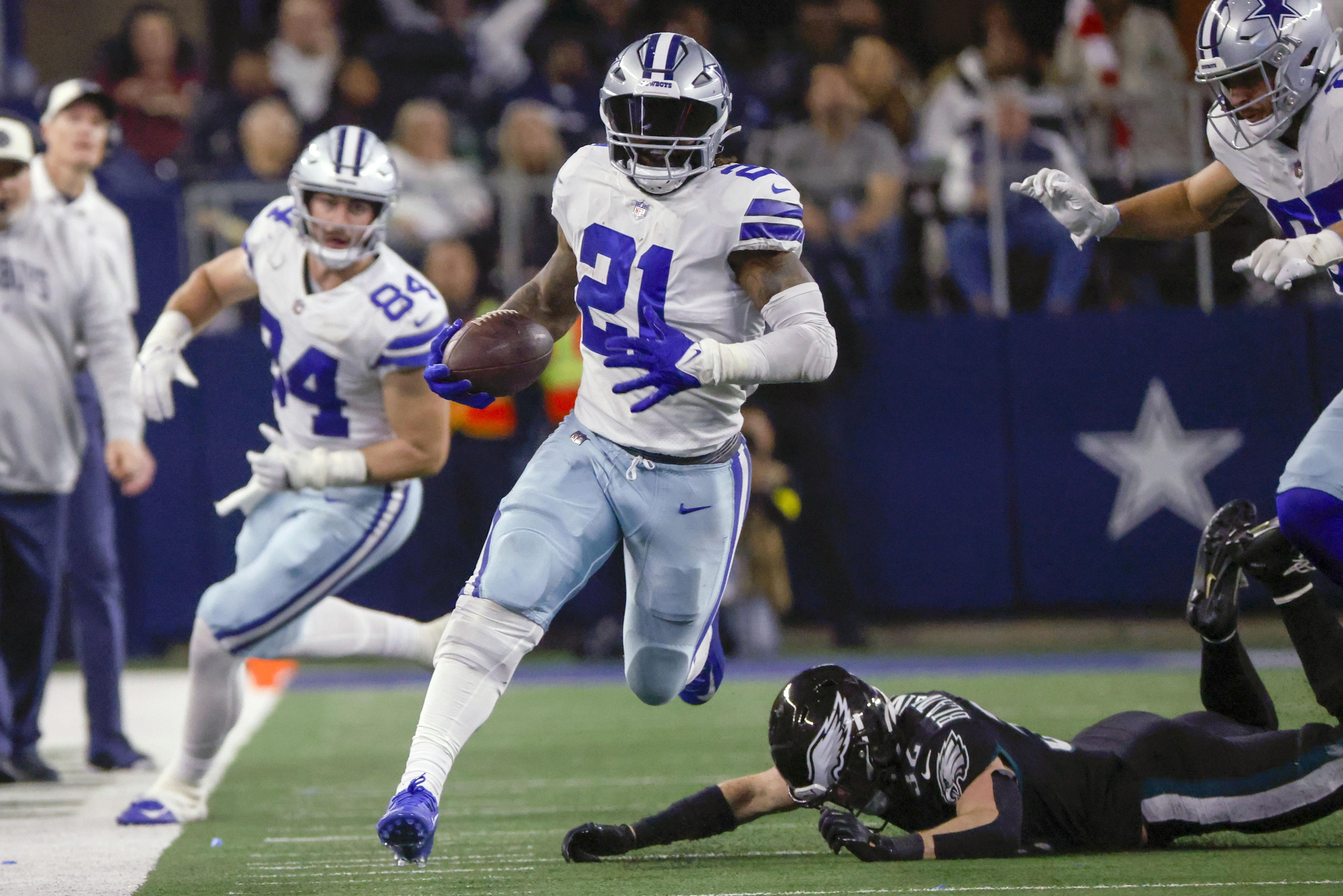 Cowboys News: Ezekiel Elliott Projected to Join Patriots