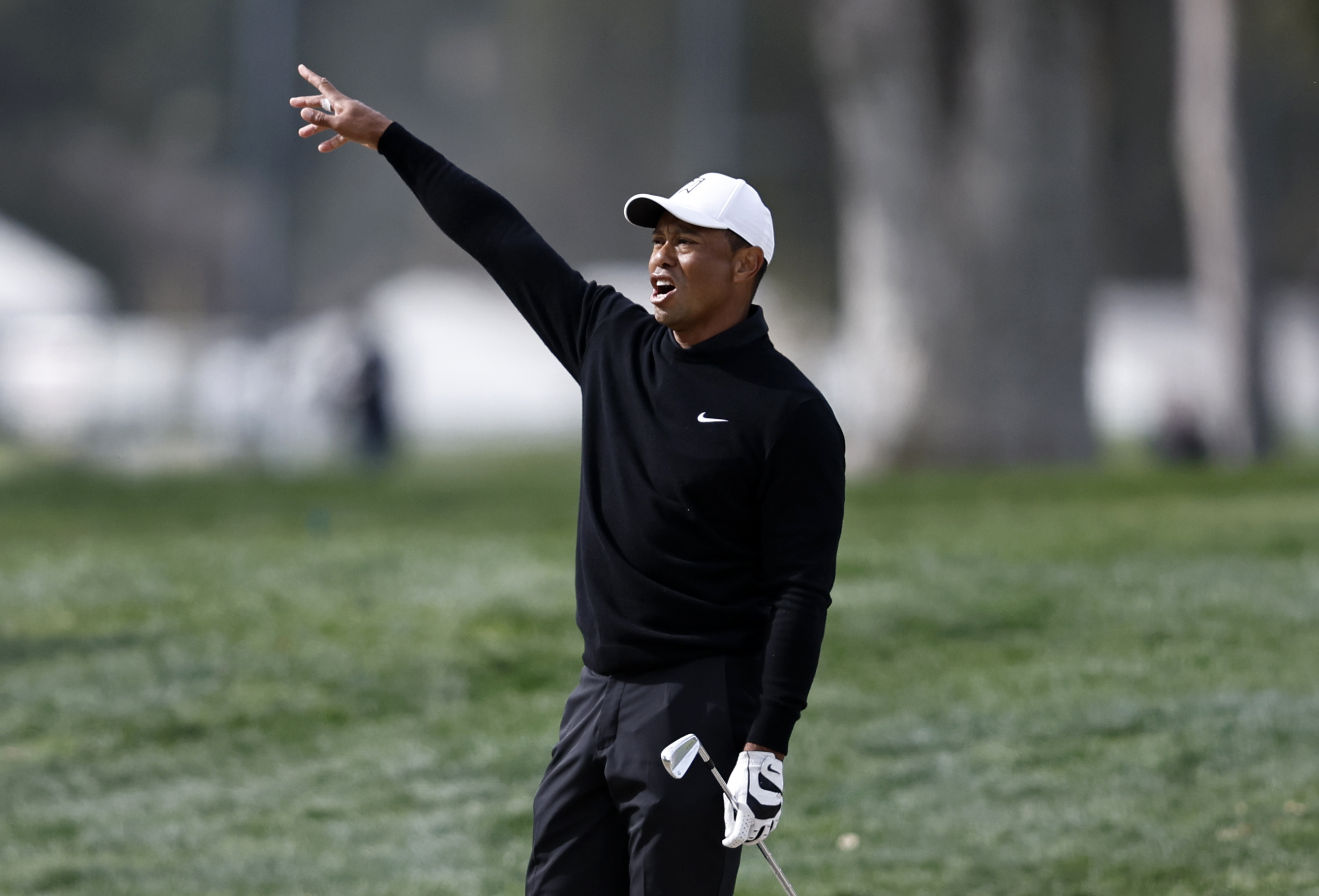 Tiger Woods goes viral for all the wrong reasons at Riviera