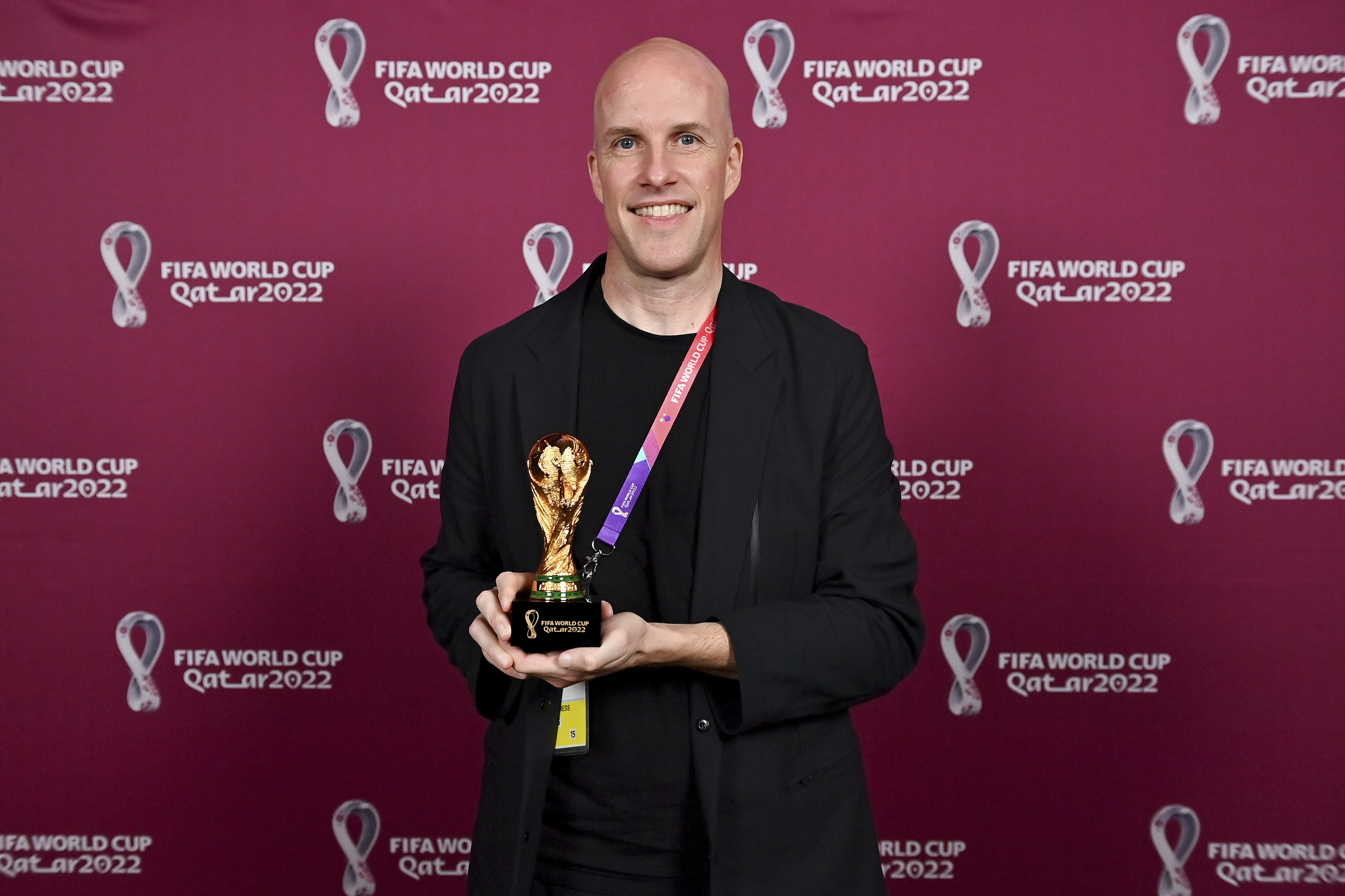 American soccer journalist Grant Wahl dies while covering World Cup in Qatar  photo