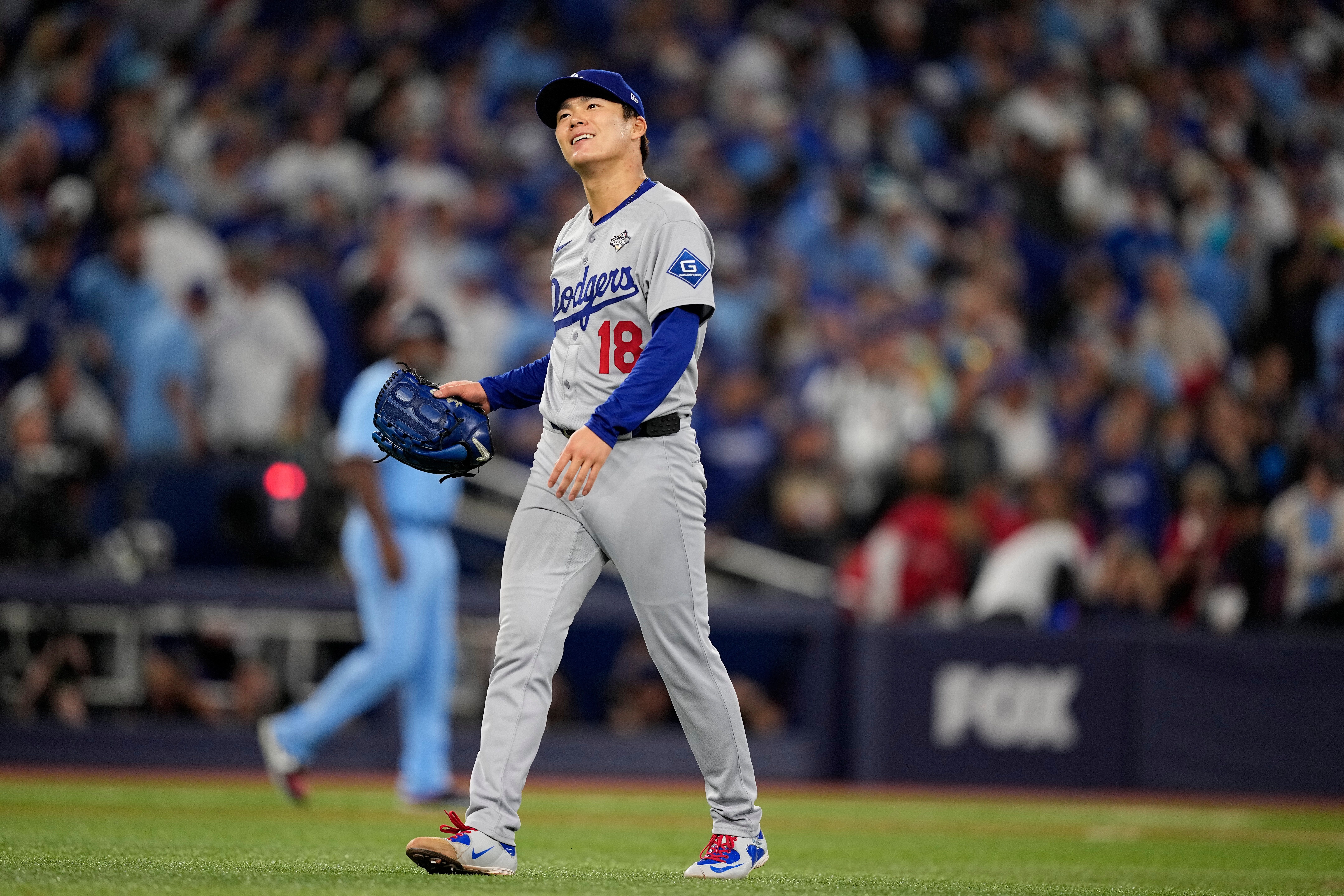 Betts comes through from cleanup spot in Dodgers Game 6 win