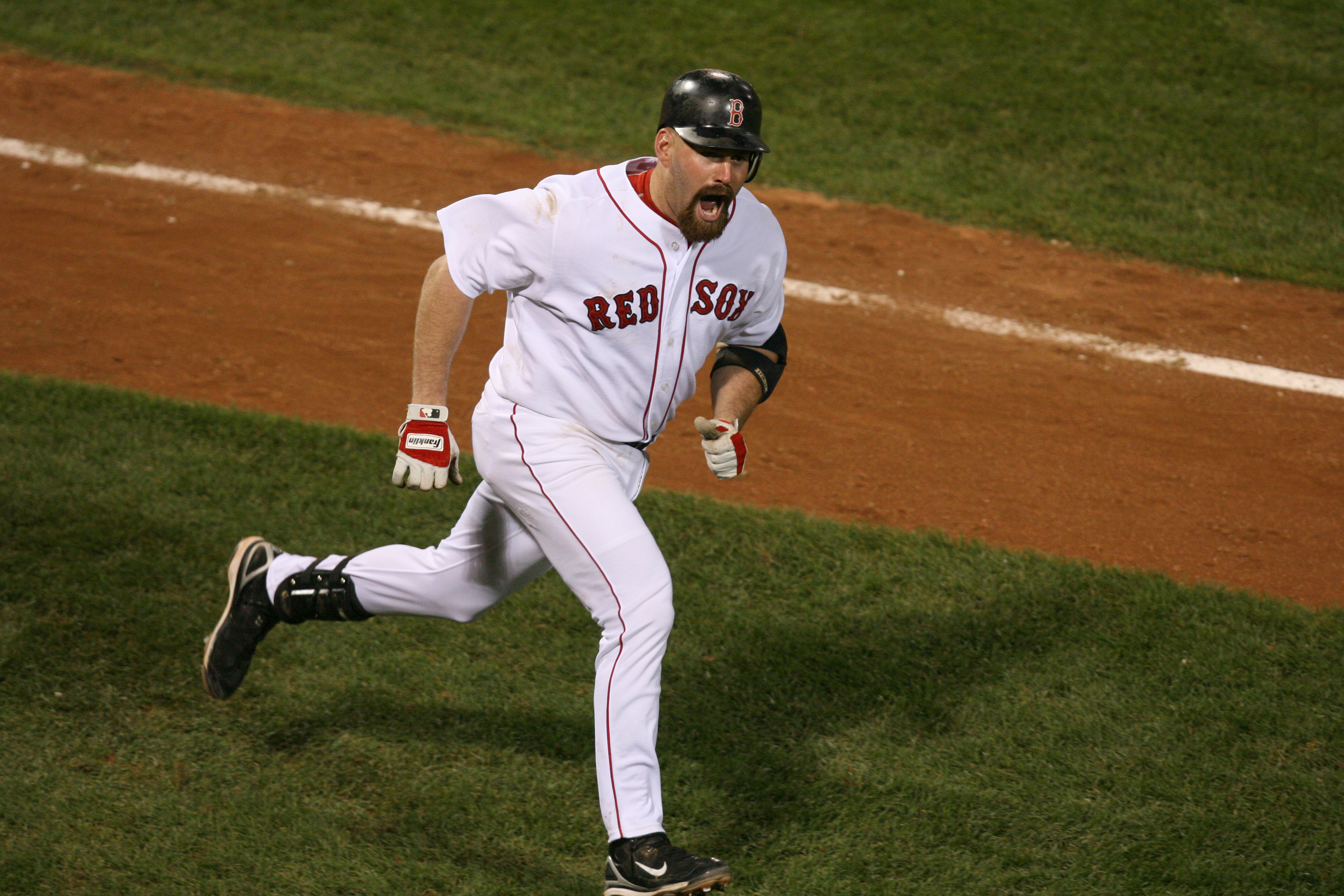 Kevin Youkilis shared his thoughts on WEEI host's comment about