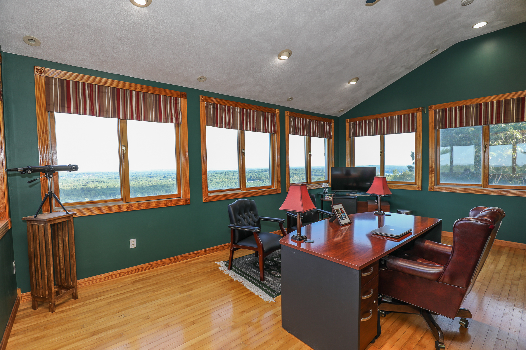23-scenic-drive-pelham-office