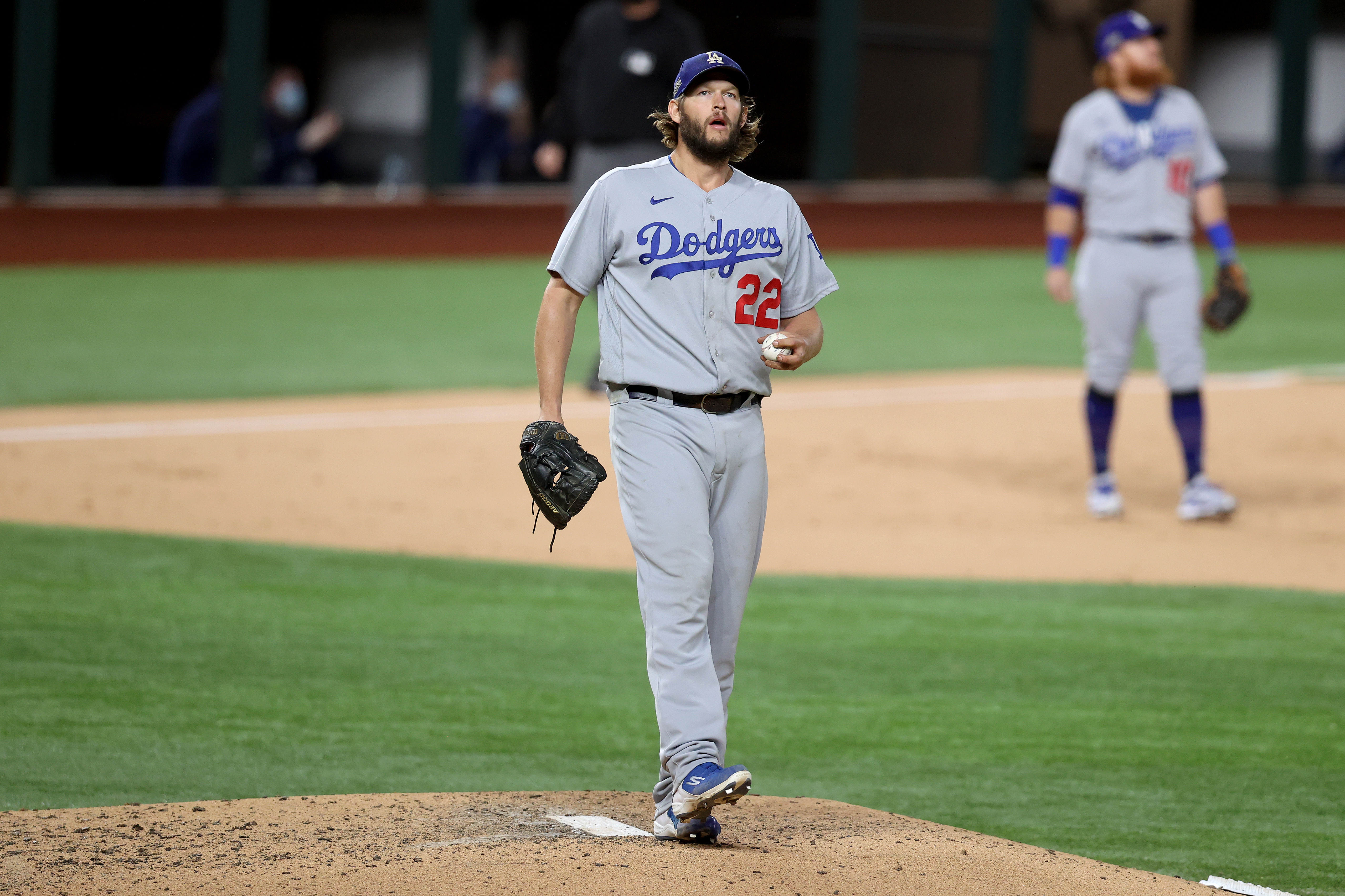 Clayton Kershaw's wife reveals pitcher's mom died day before