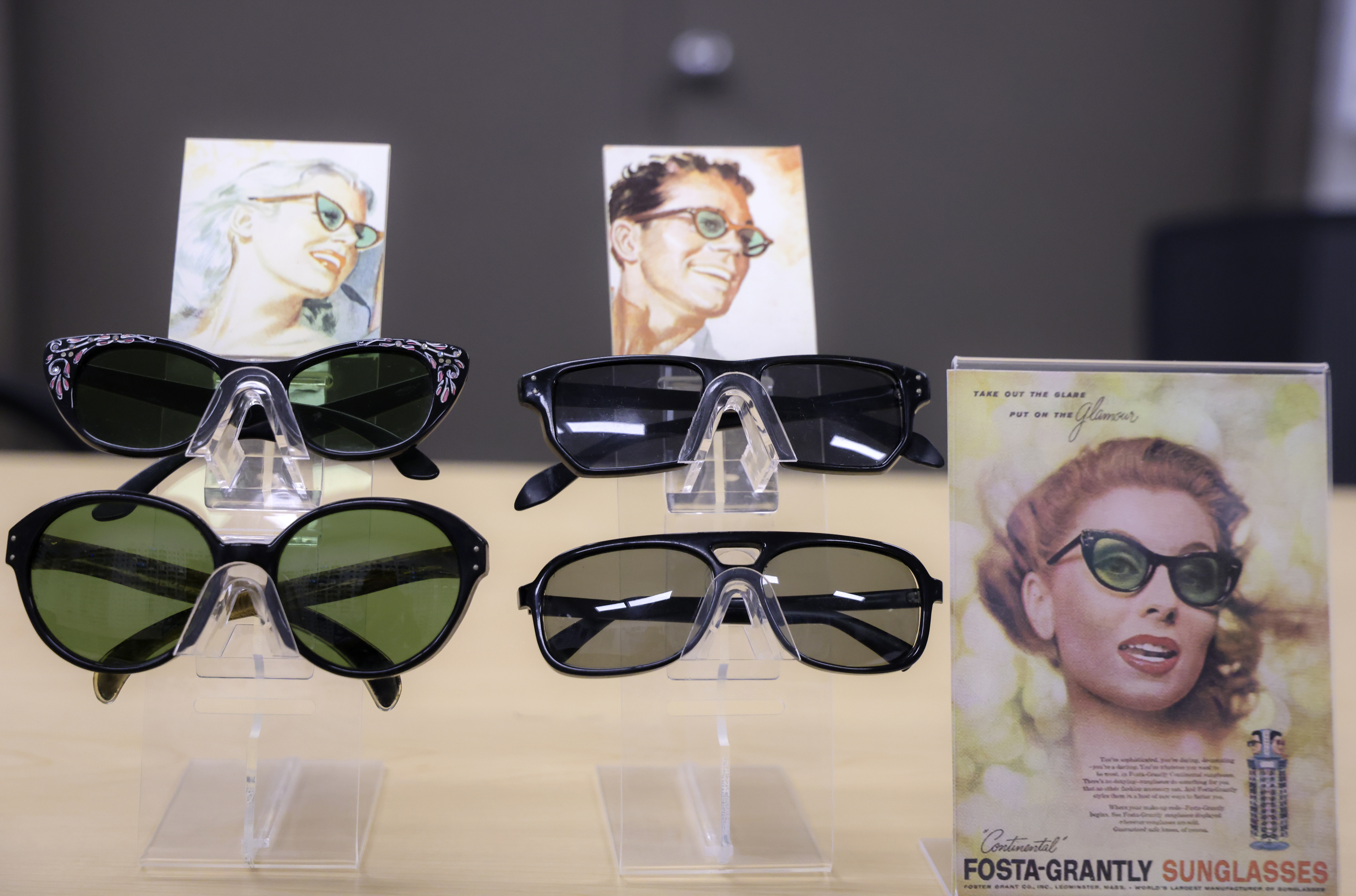 Grace lee x Steven Alan sunglasses Foster Grant sunglasses are in the spotlight again, thanks  main image 2