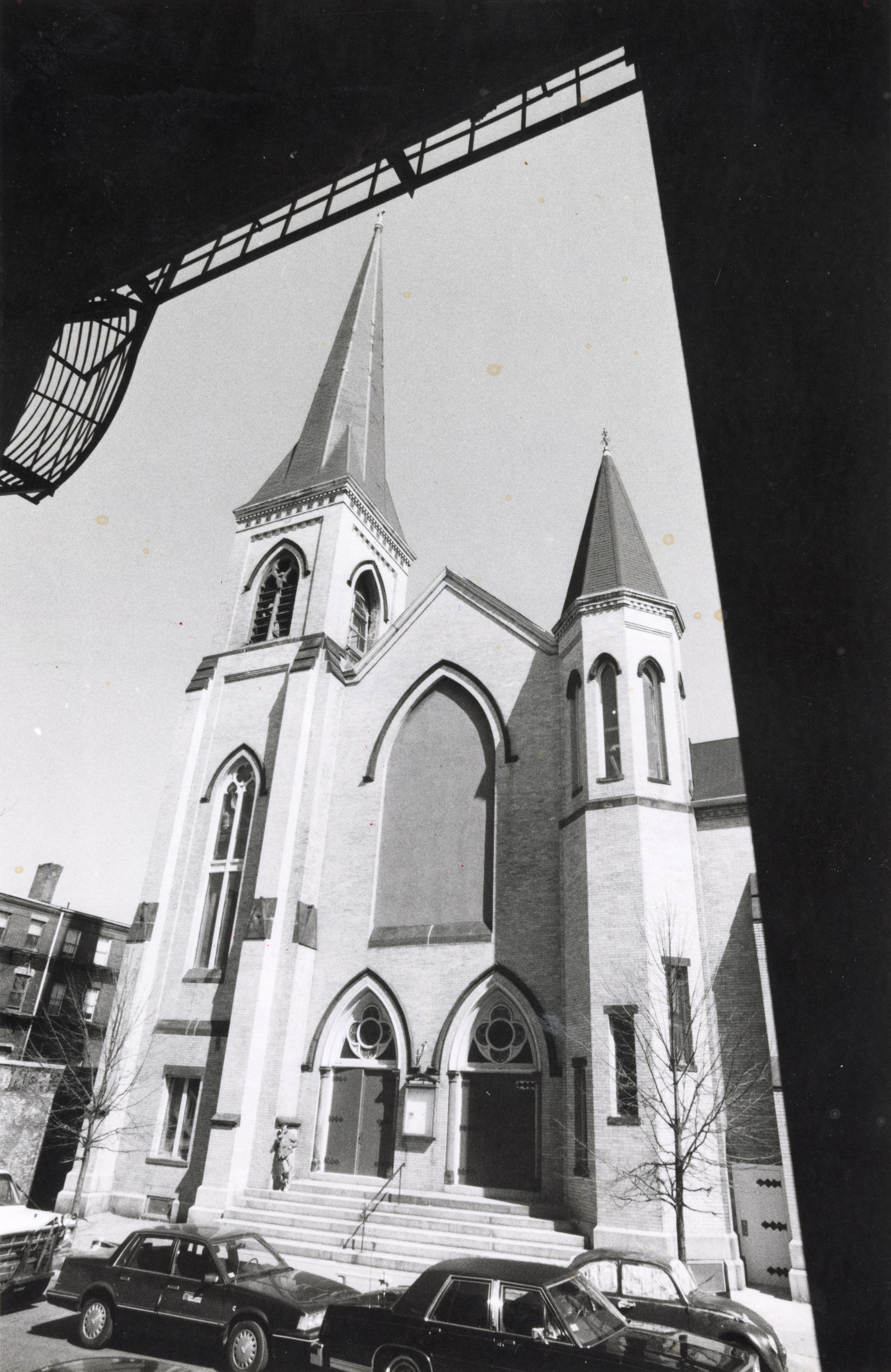 A view of the exterior of the Villa Victoria Center for the Arts in 1986. The building at 85 West Newton St. in the South End was originally built as a Lutheran Church in 1898 and was later converted to a community center and performance hall.