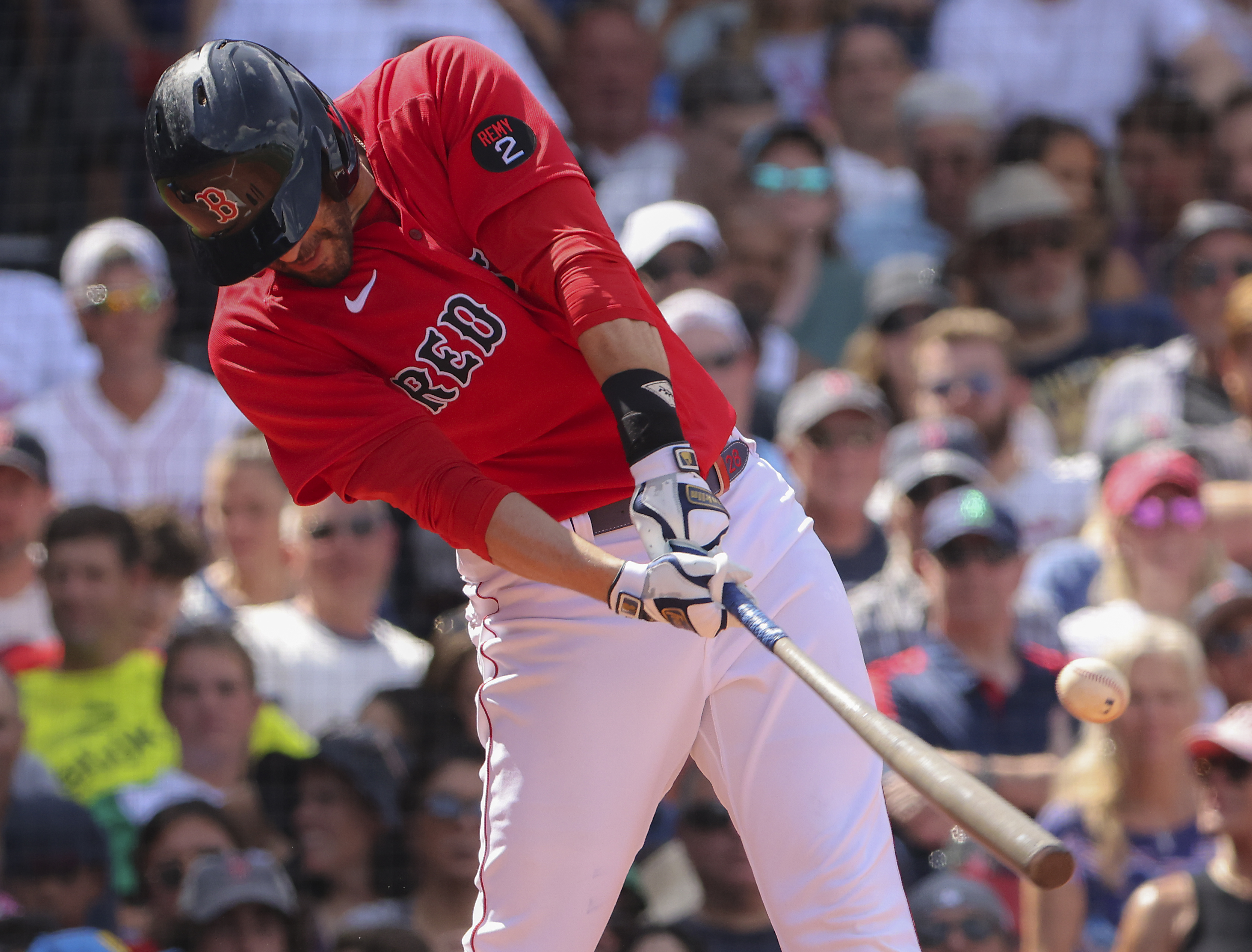 Report: J.D. Martinez signs $18.5 million, 2-year extension with