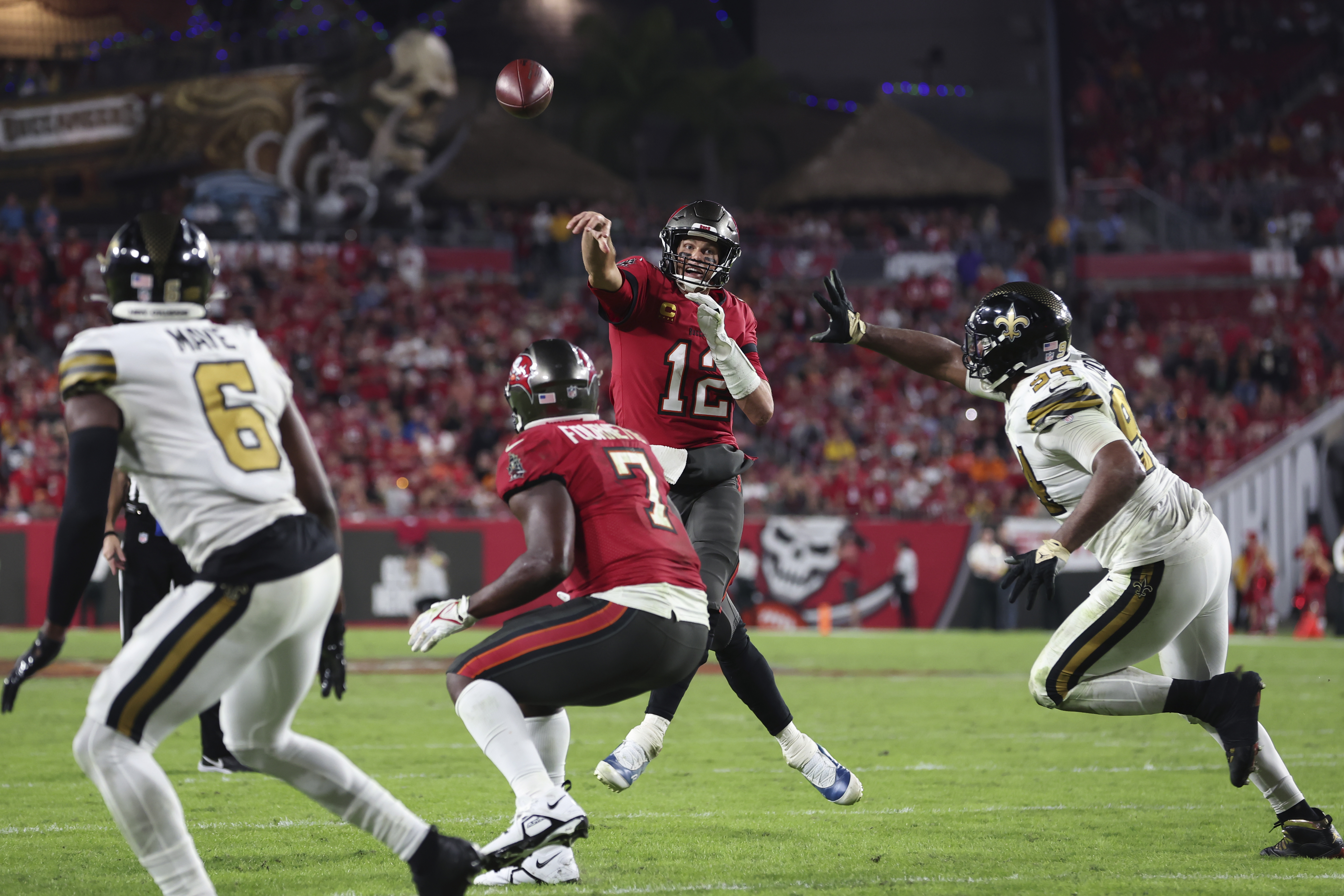 Bucs' 2022 opponents: Tom Brady set to have several intriguing matchups –  NBC Sports Boston