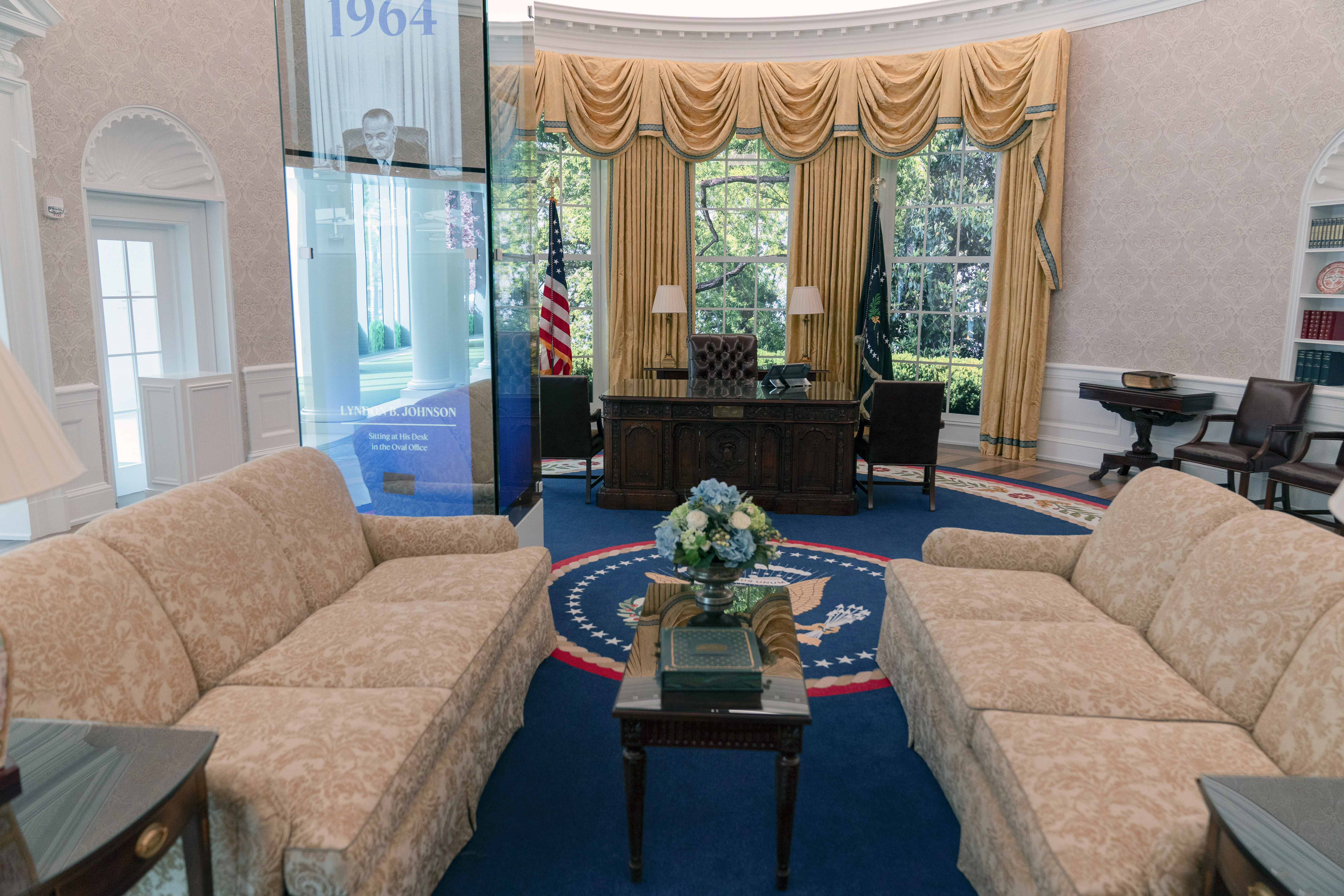 Oval Office Decor History