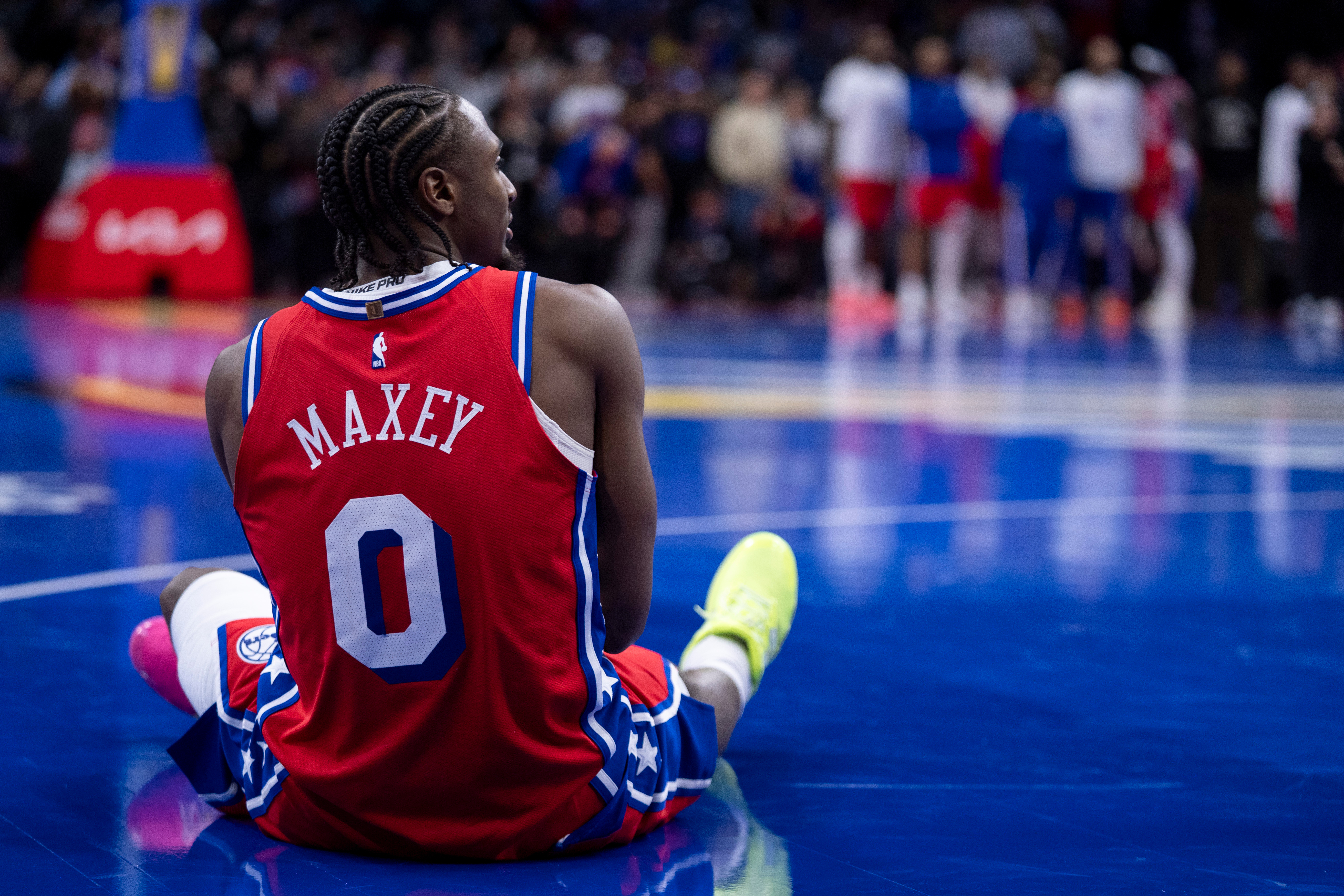 Celtics survive late stumble to beat 76ers for third straight win