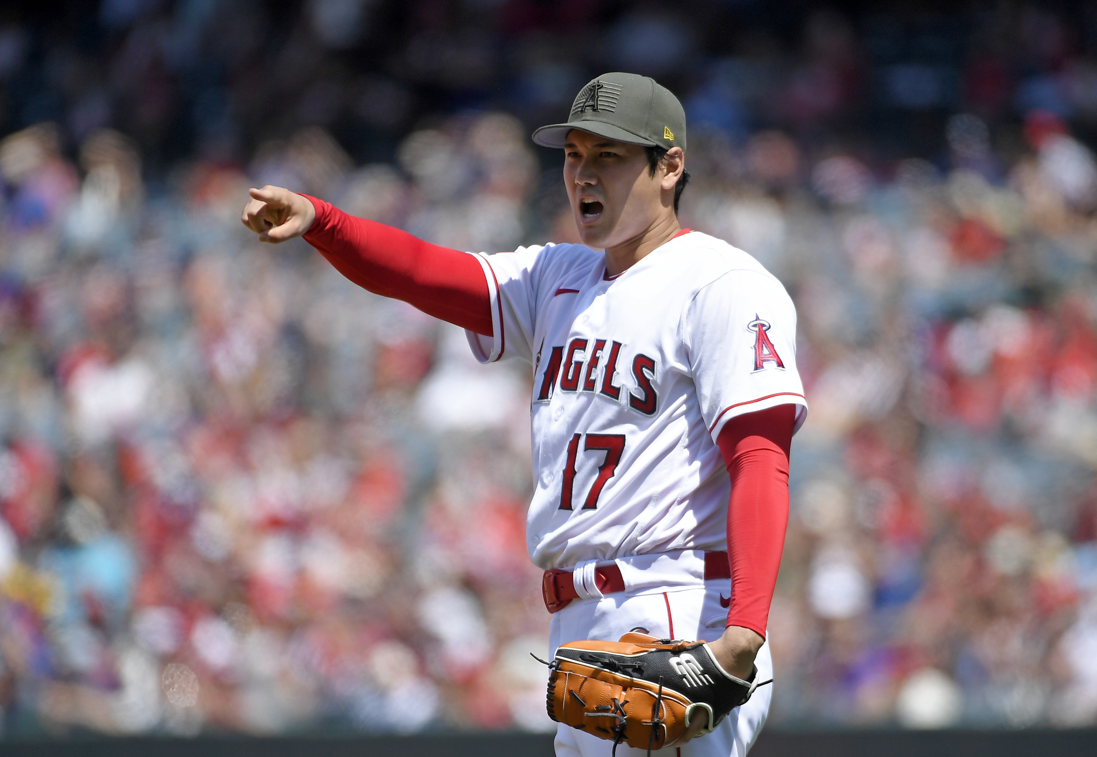 Baseball: Shohei Ohtani earns win, passes mark of Angels great