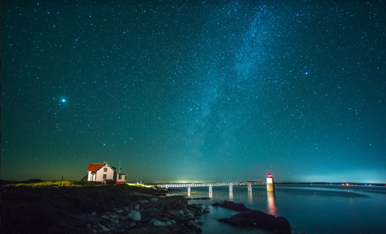 night lighthouse photography